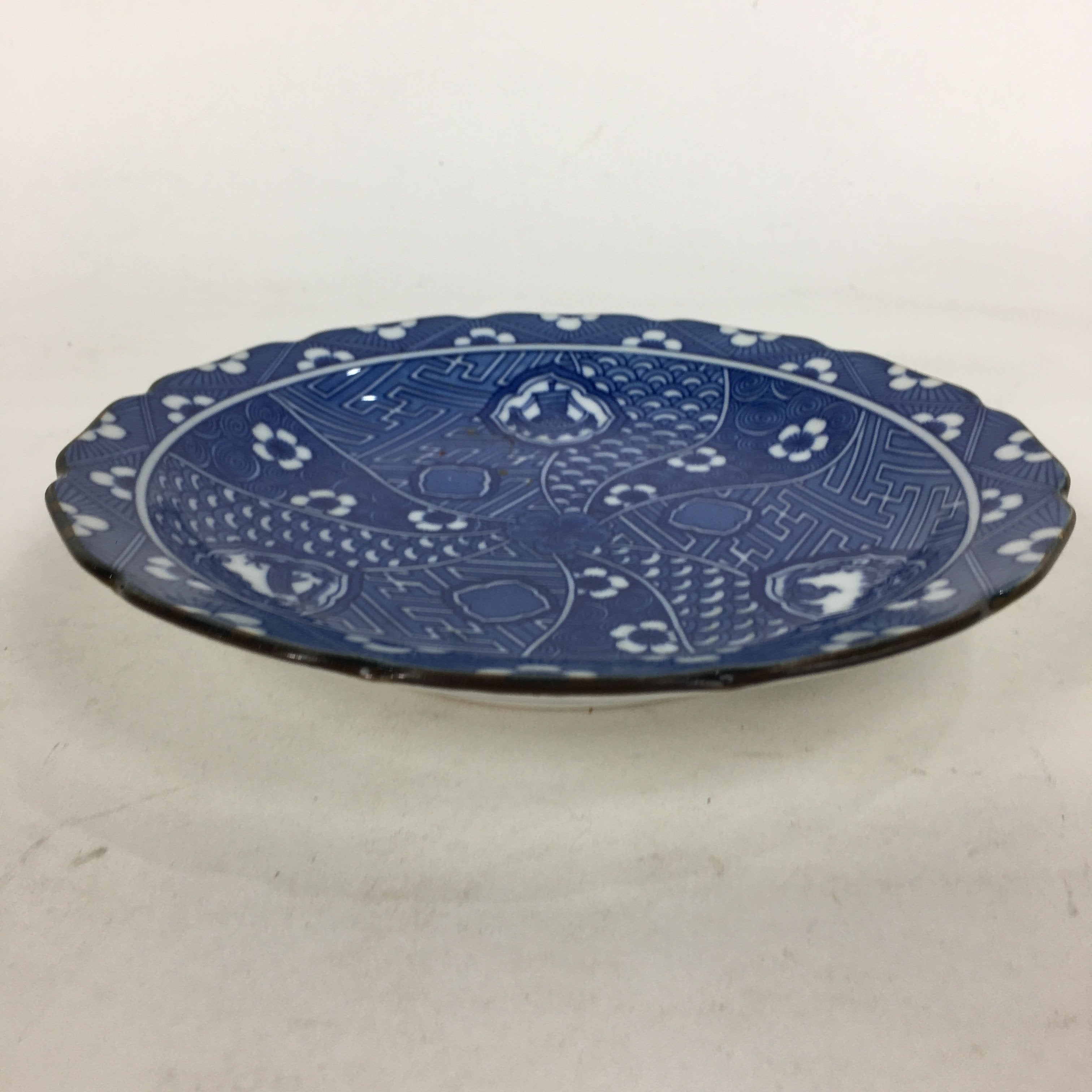 Japanese Porcelain Arita Ware Plate Sara Vtg Blue Sometsuke Round Flower PP663