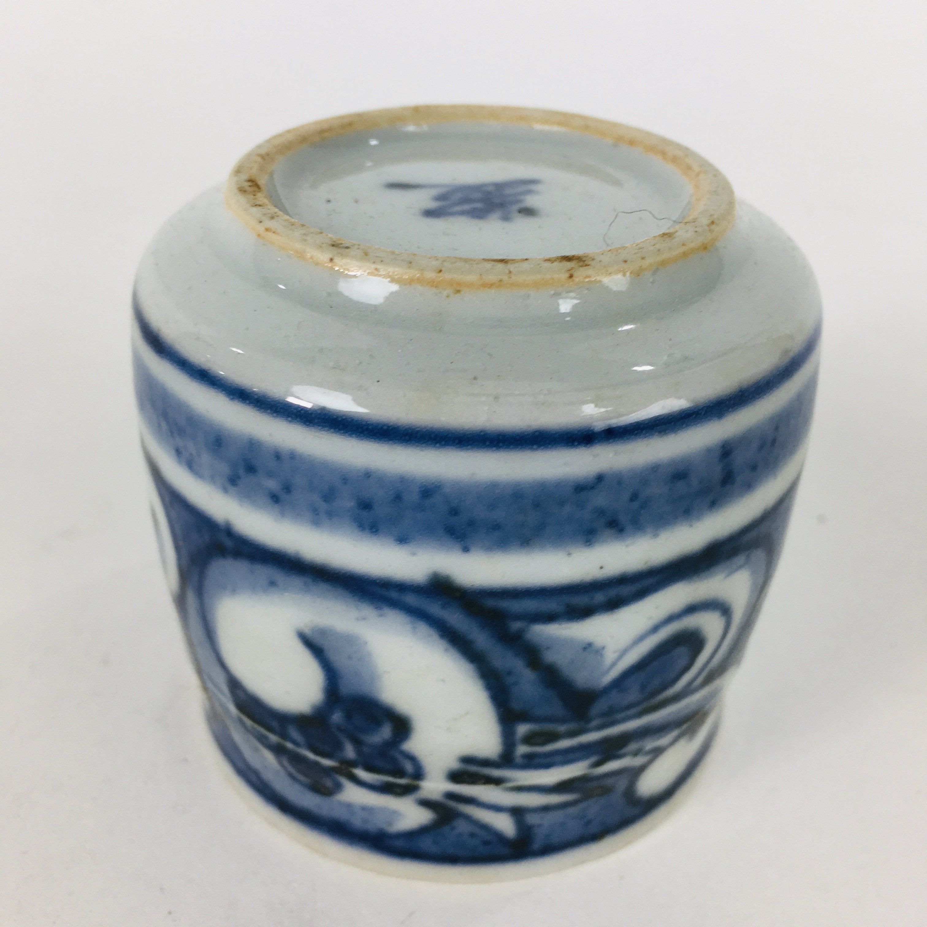 Japanese Porcelain Arita Ware Sake Cup Vtg Guinomi Ochoko Blue Pomegranate GU906