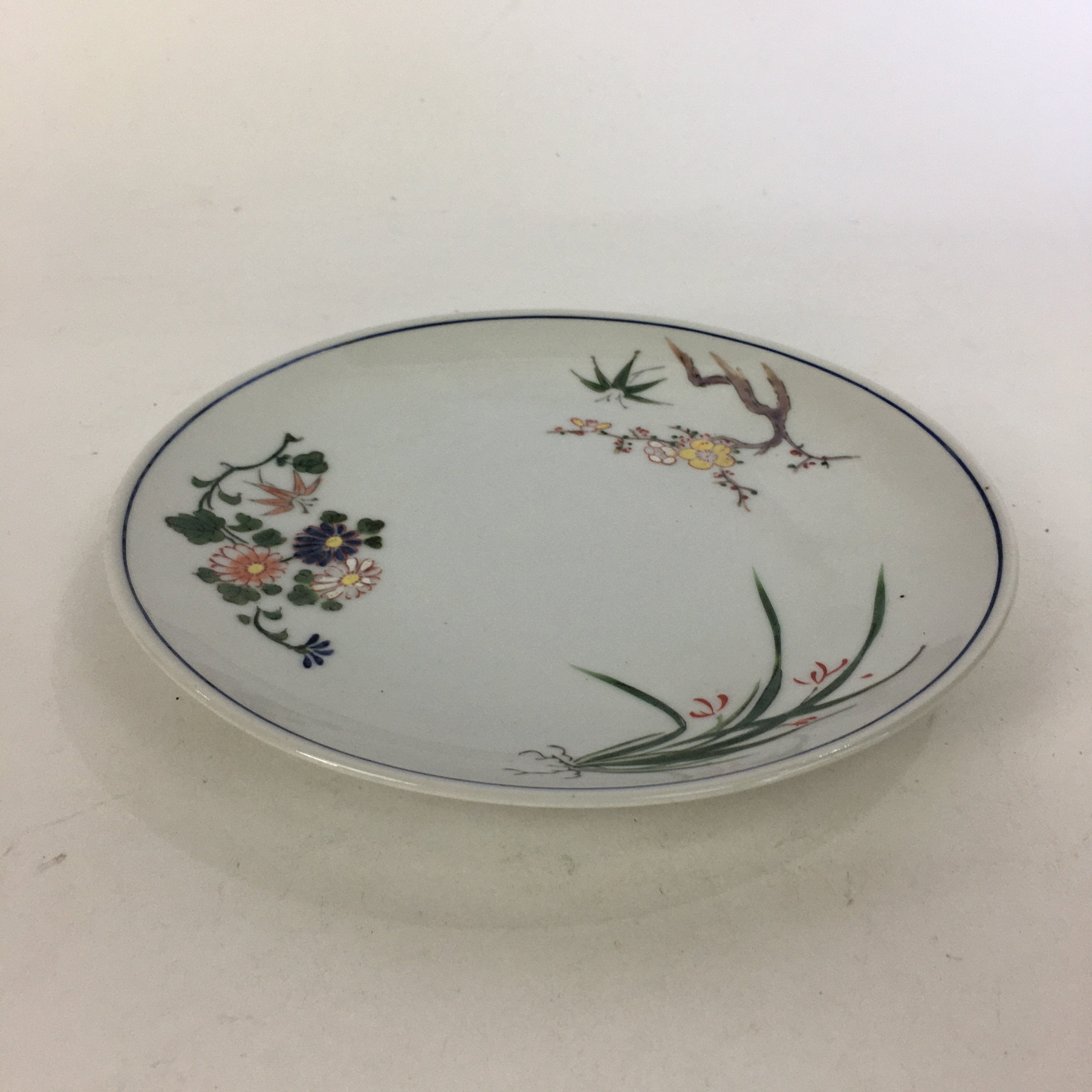 Japanese Porcelain Arita Ware Small Plate Kozara Vtg Round Flower Pattern PP651