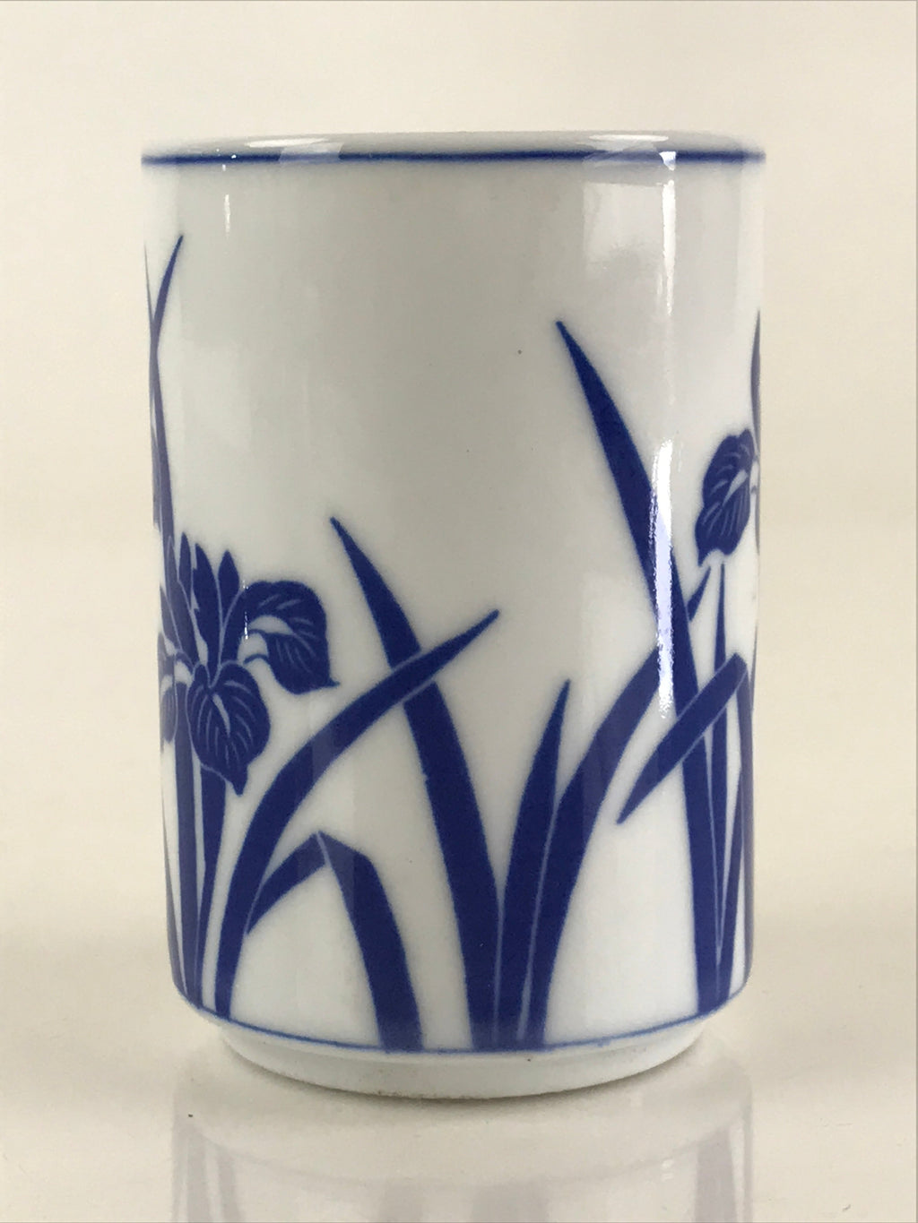 Japanese Porcelain Arita Ware Teacup Yunomi Vtg Blue Sometsuke Iris Sencha TC319