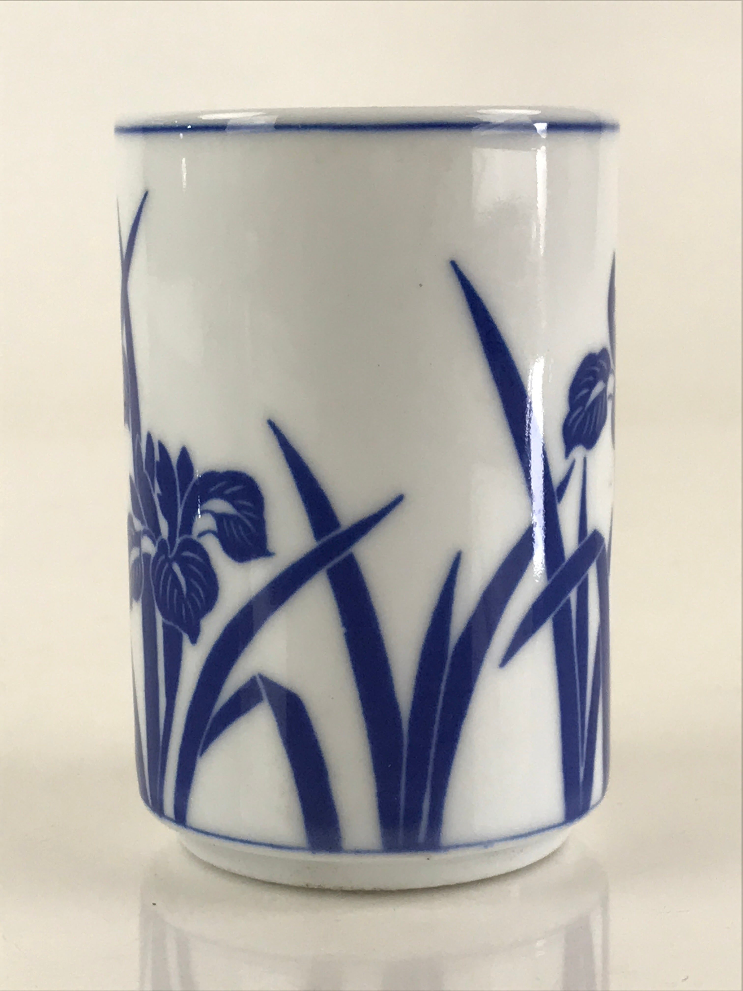 Japanese Porcelain Arita Ware Teacup Yunomi Vtg Blue Sometsuke Iris Sencha TC319