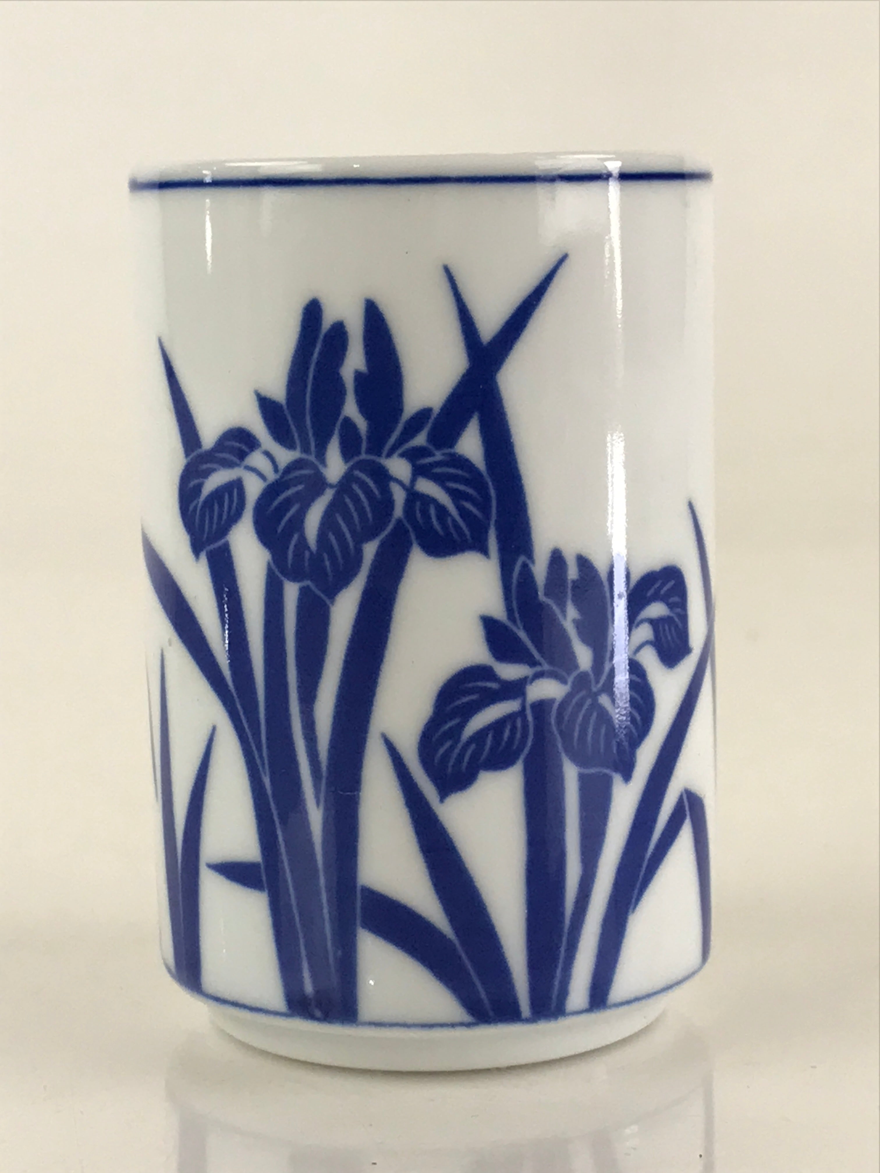 Japanese Porcelain Arita Ware Teacup Yunomi Vtg Blue Sometsuke Iris Sencha TC320