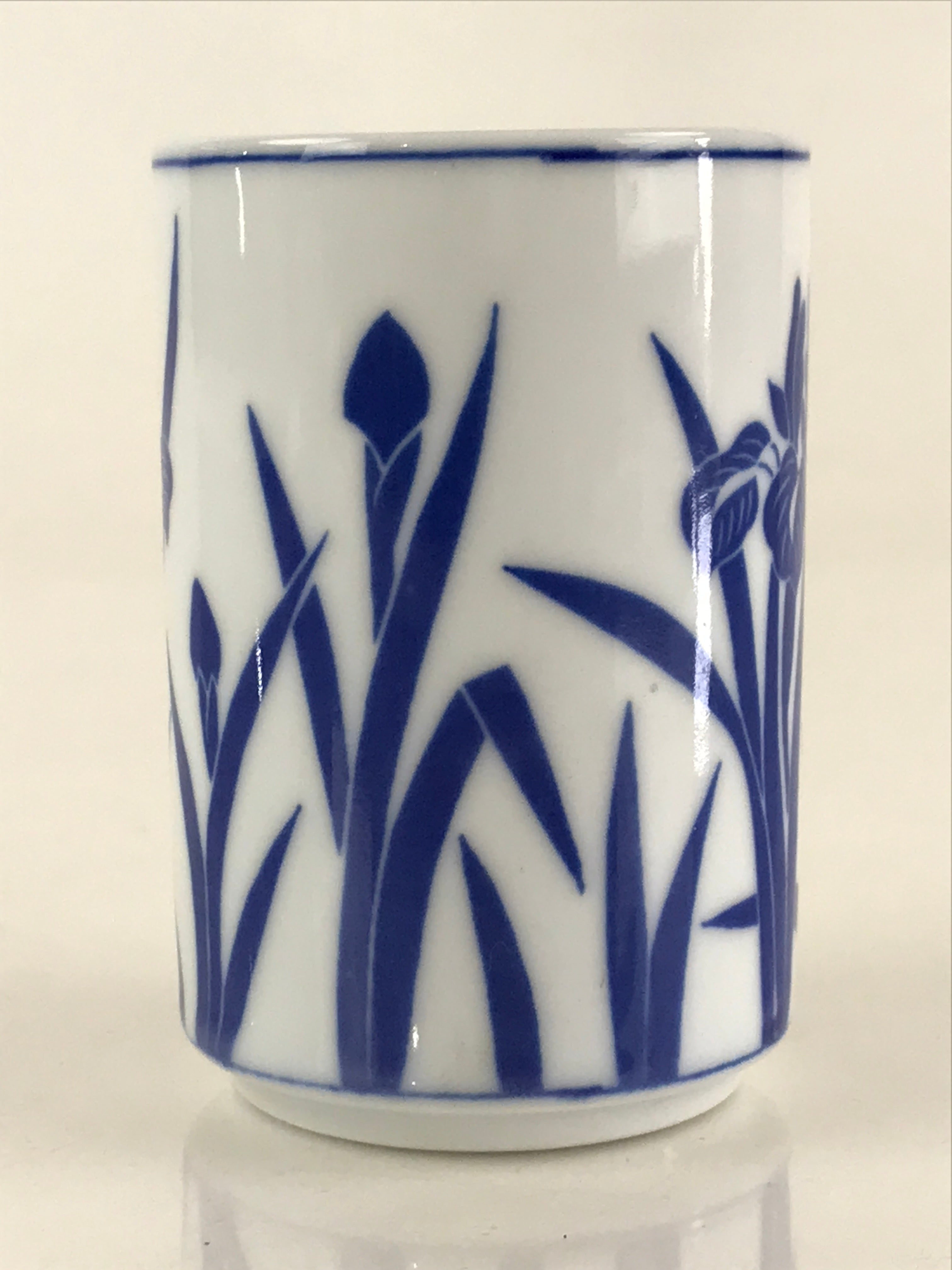Japanese Porcelain Arita Ware Teacup Yunomi Vtg Blue Sometsuke Iris Sencha TC320