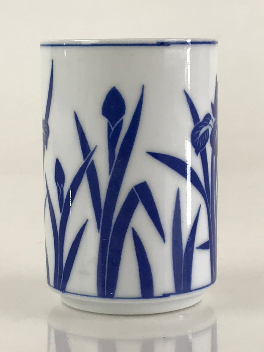 Japanese Porcelain Arita Ware Teacup Yunomi Vtg Blue Sometsuke Iris Sencha TC321