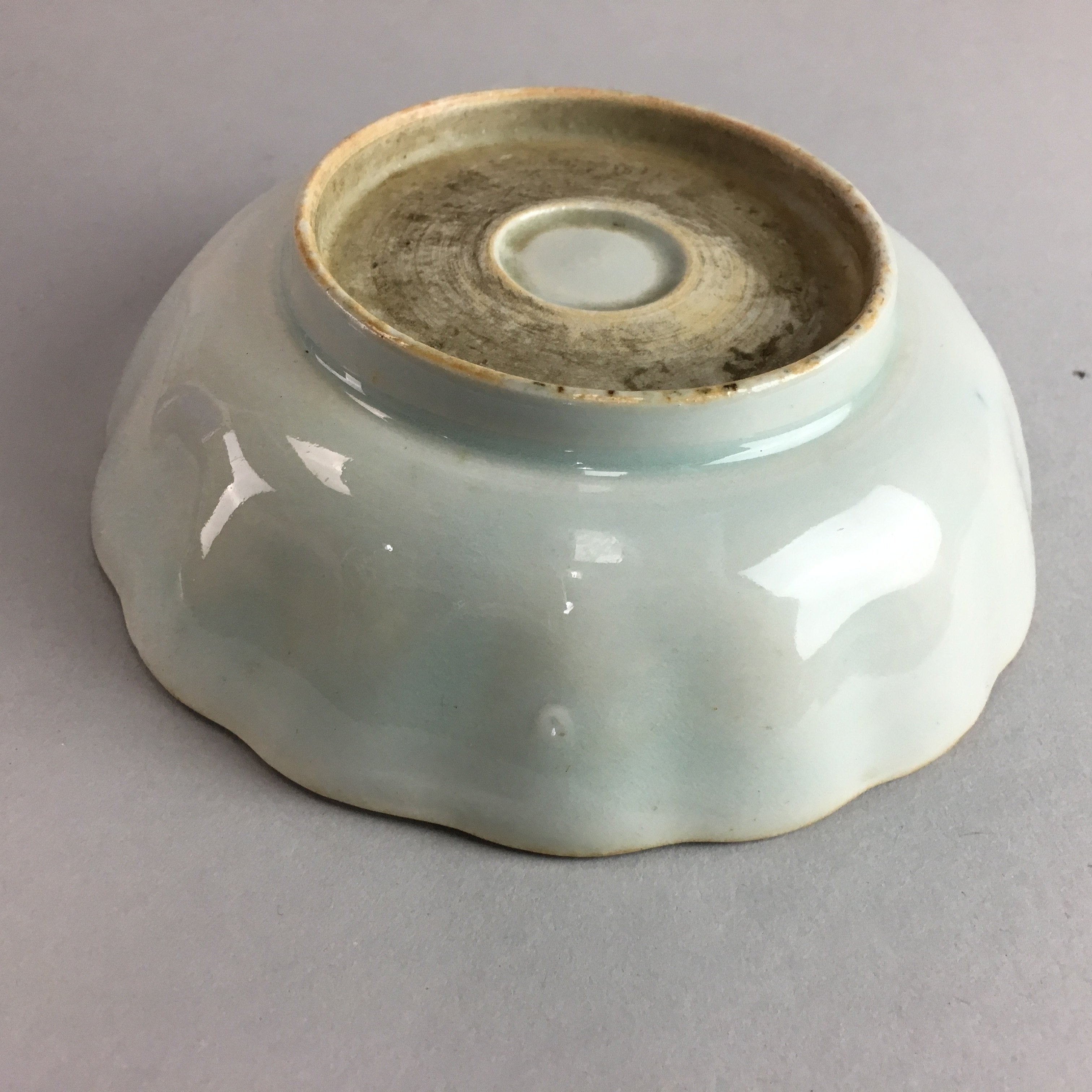 Japanese Porcelain Bowl Vtg Kobachi Ocean Bird Wavy Rim Sometsuke PT702