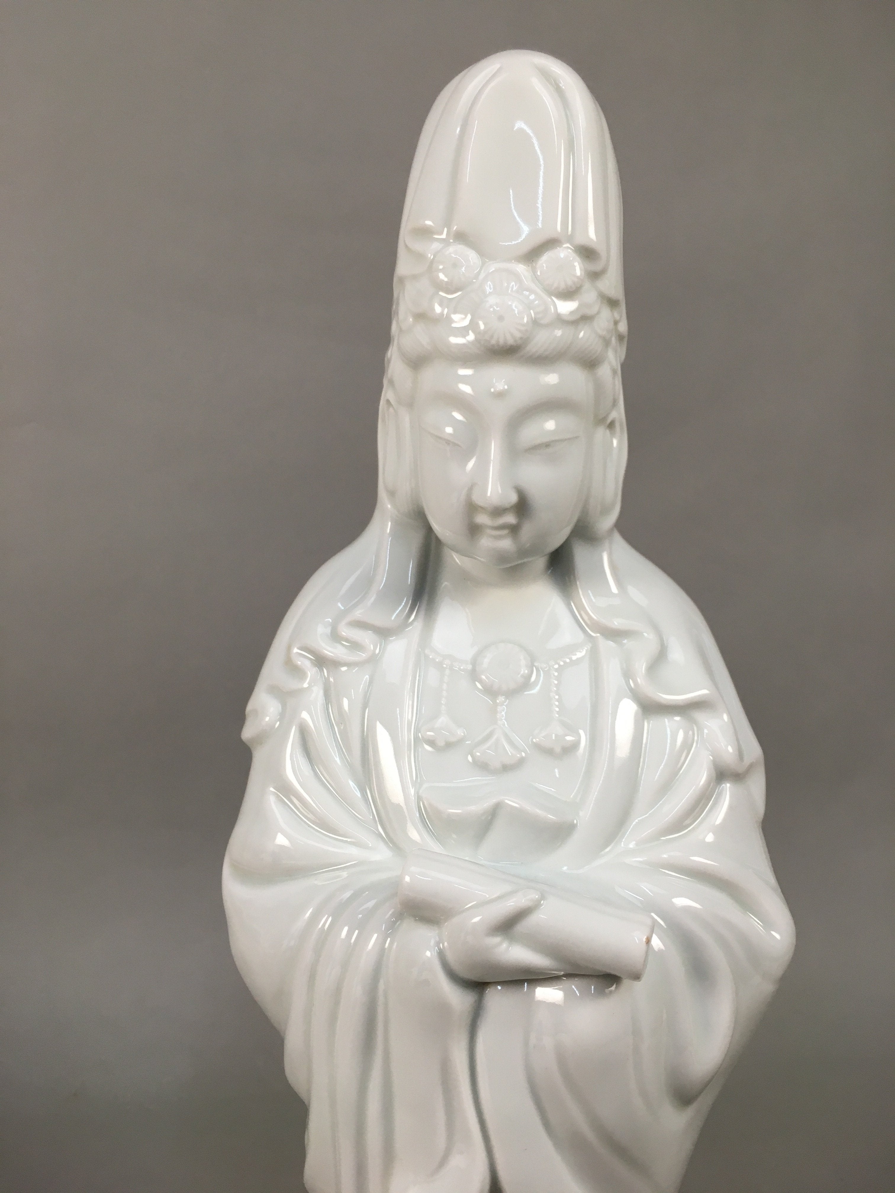 Japanese Porcelain Buddhist Altar Statue Vtg Female Kannon Bosatsu White BD612
