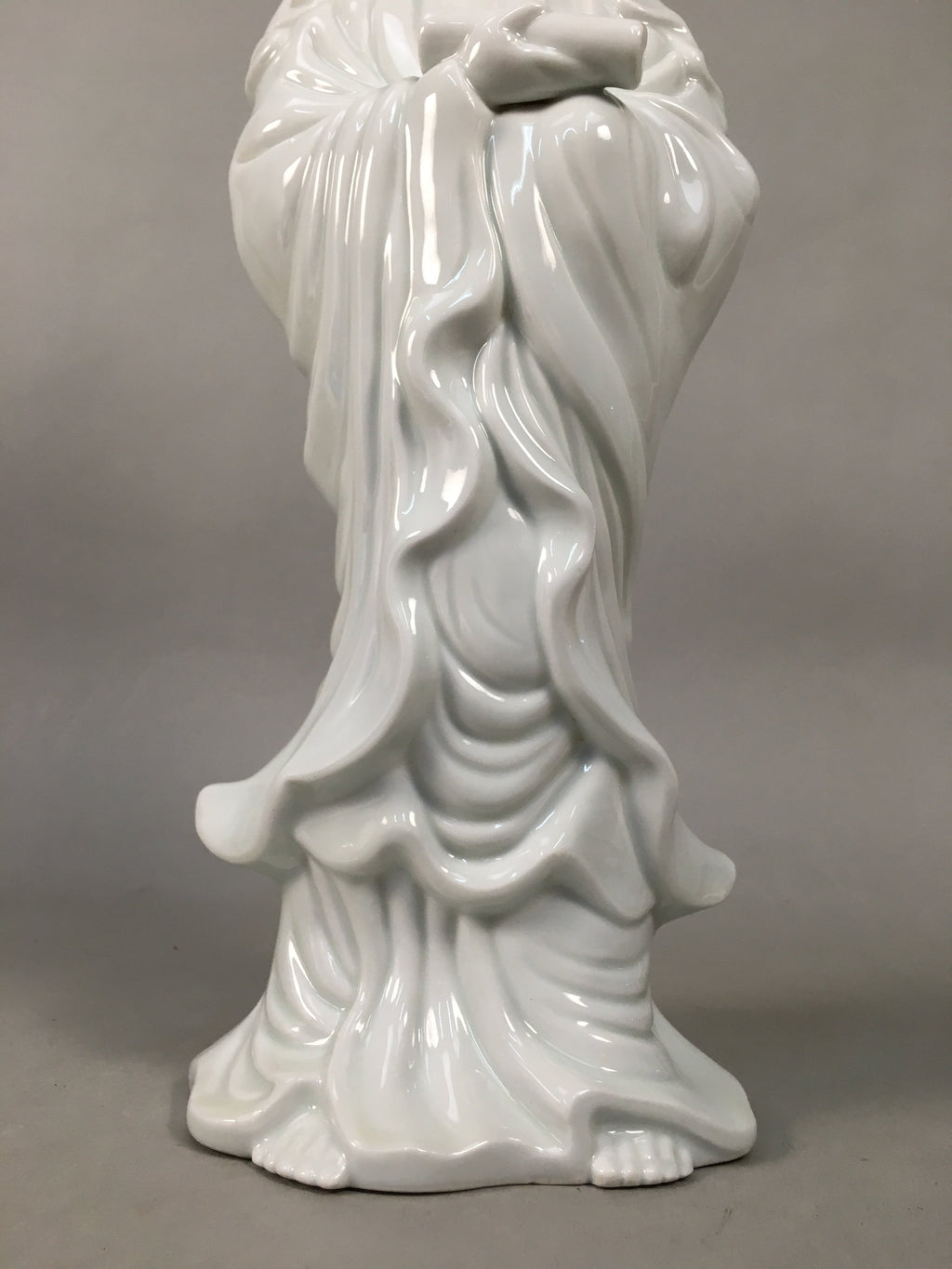 Japanese Porcelain Buddhist Altar Statue Vtg Female Kannon Bosatsu White BD612