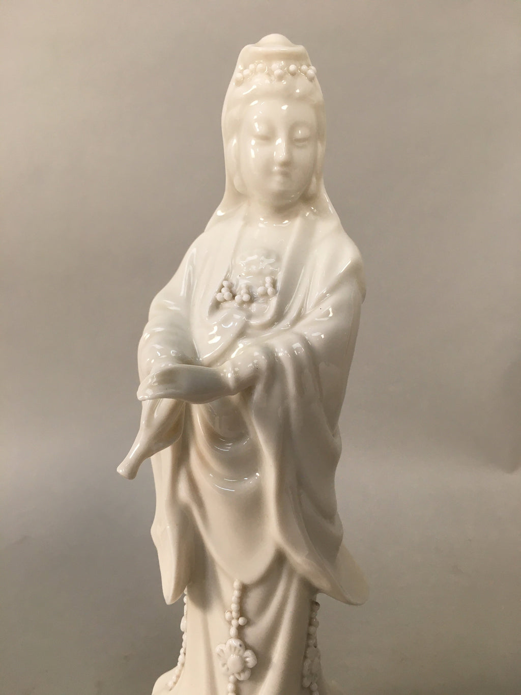 Japanese Porcelain Buddhist Statue Vtg Female Kannon Bosatsu White BD605