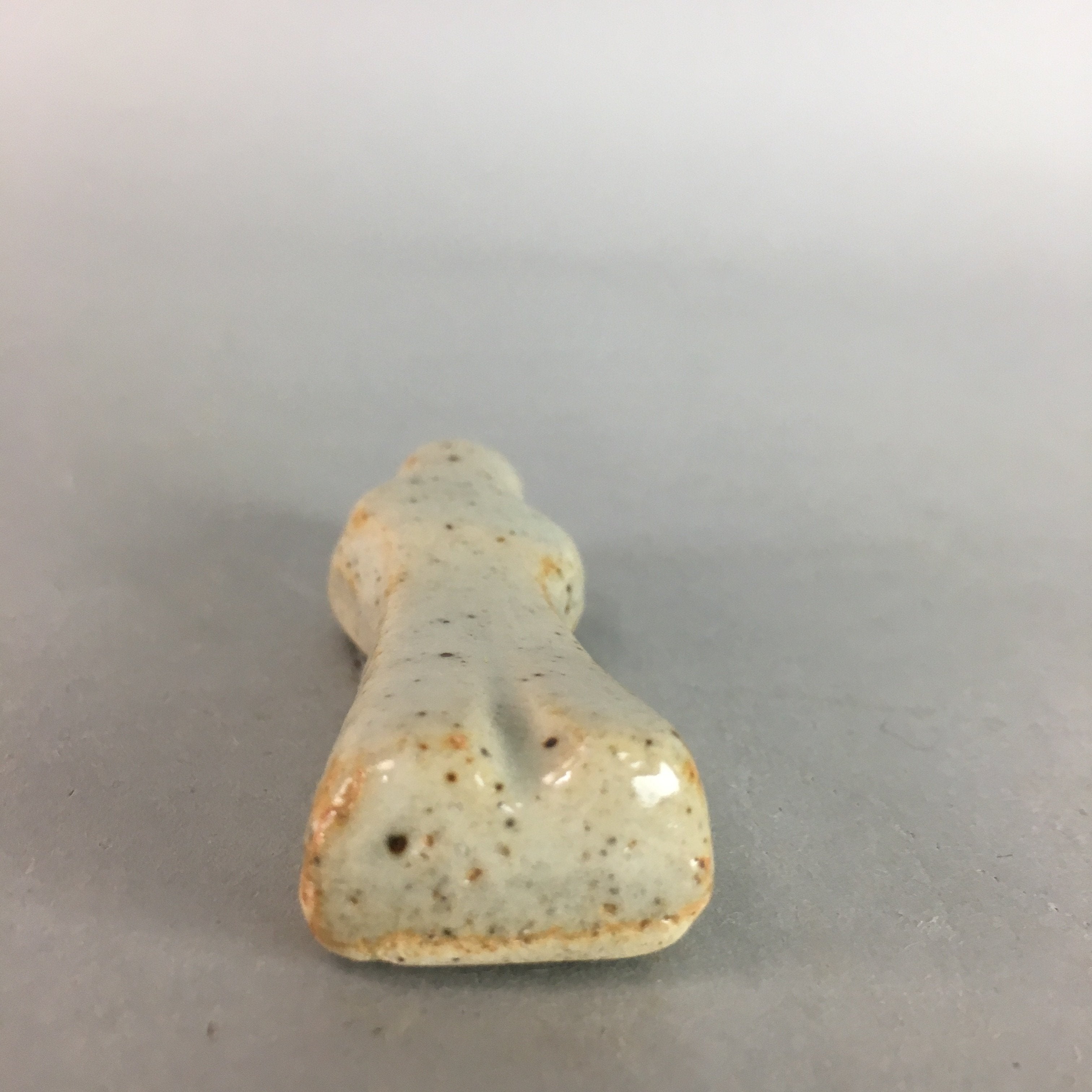 Japanese Porcelain Chopstick Rest Holder Vtg Abstract Design Handmade CR180