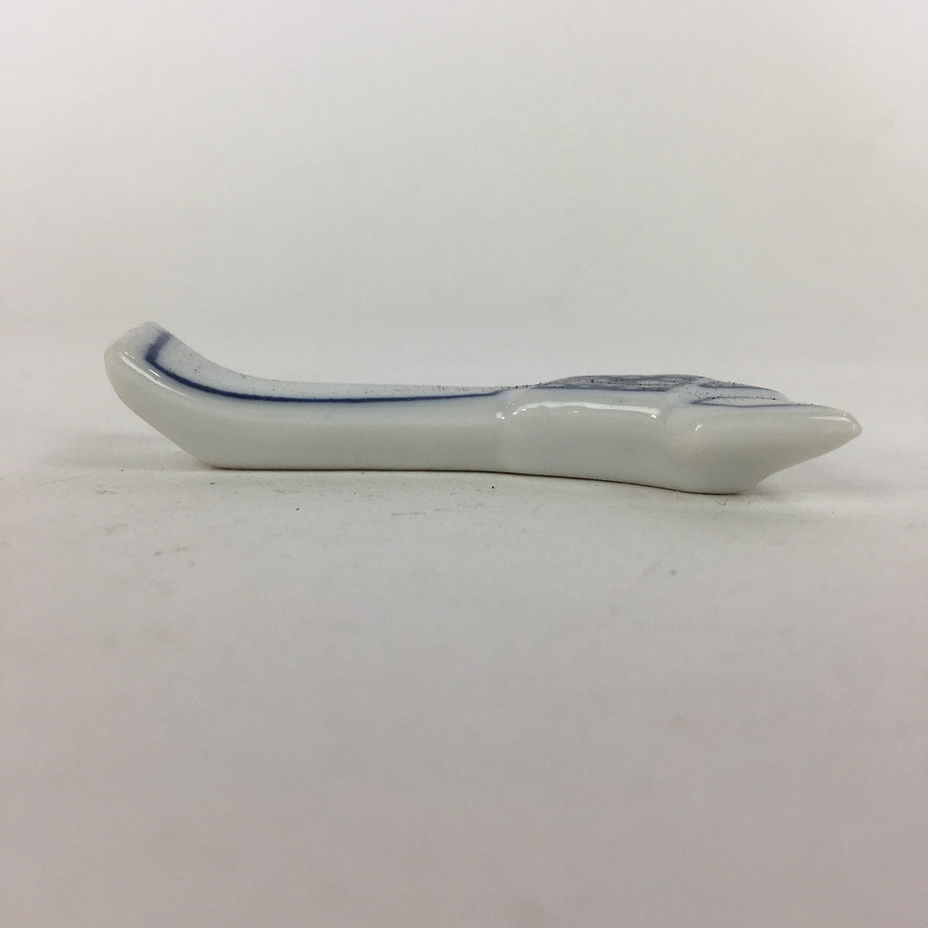 Japanese Porcelain Chopstick Rest Holder Vtg Blue Ribbon Tied Shape Hashioki CR2