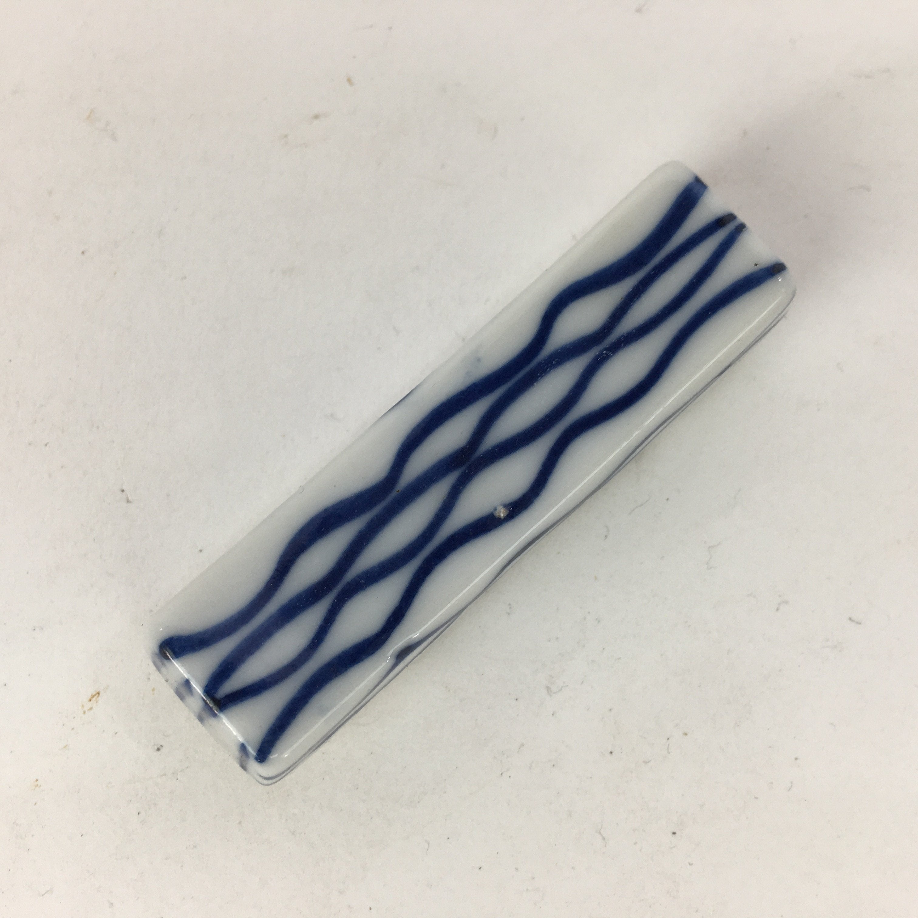 Japanese Porcelain Chopstick Rest Holder Vtg Blue Sometsuke Lines Hashioki CR248