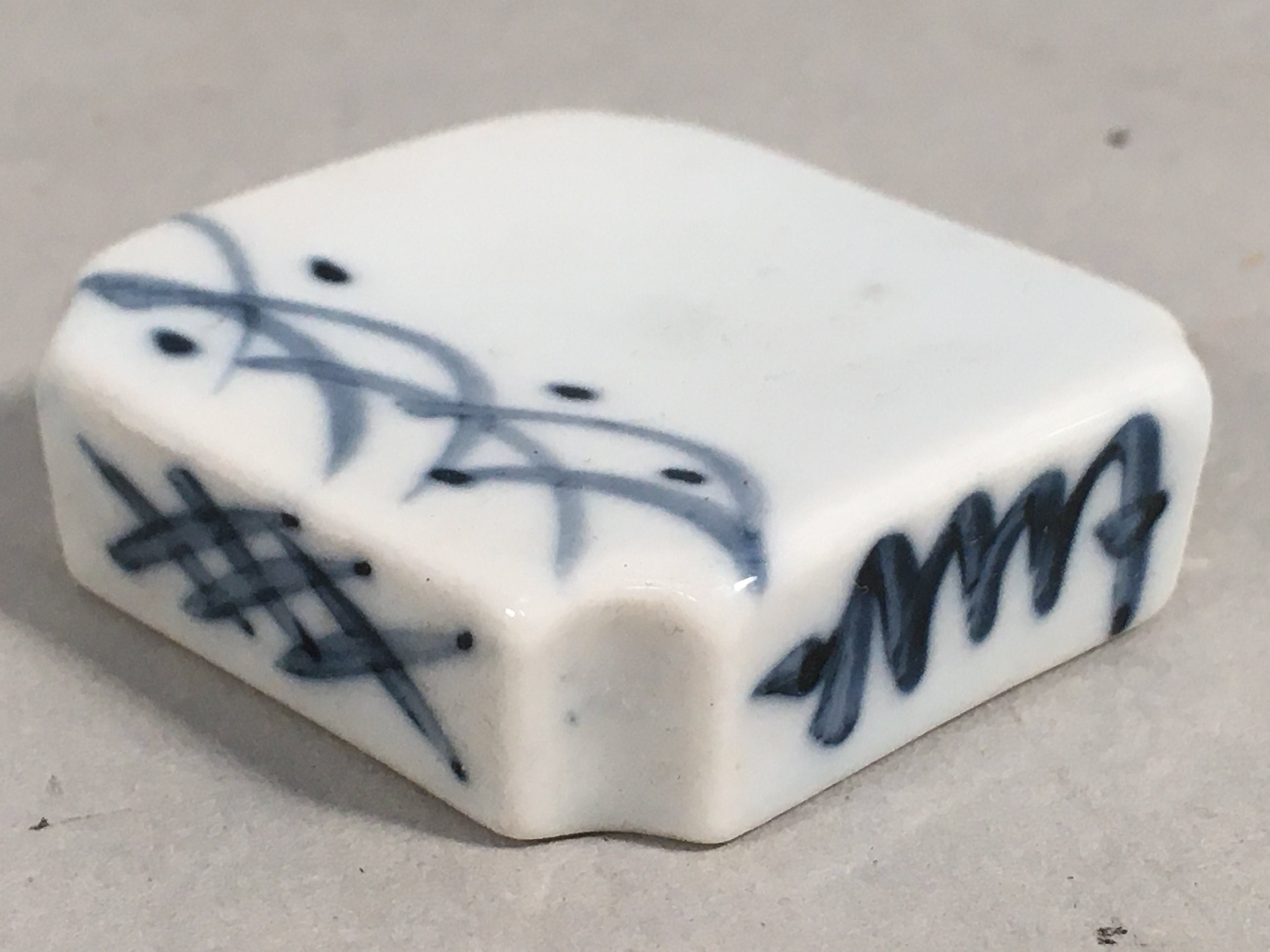 Japanese Porcelain Chopstick Rest Holder Vtg Blue White Sometsuke CR187
