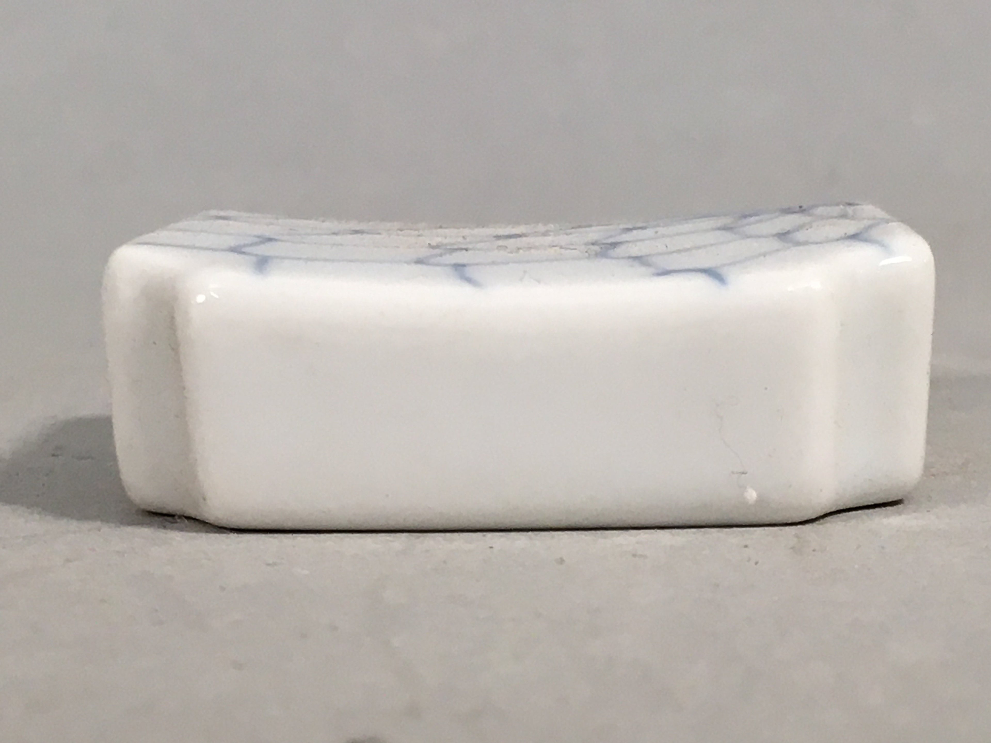 Japanese Porcelain Chopstick Rest Holder Vtg Blue White Sometsuke CR188