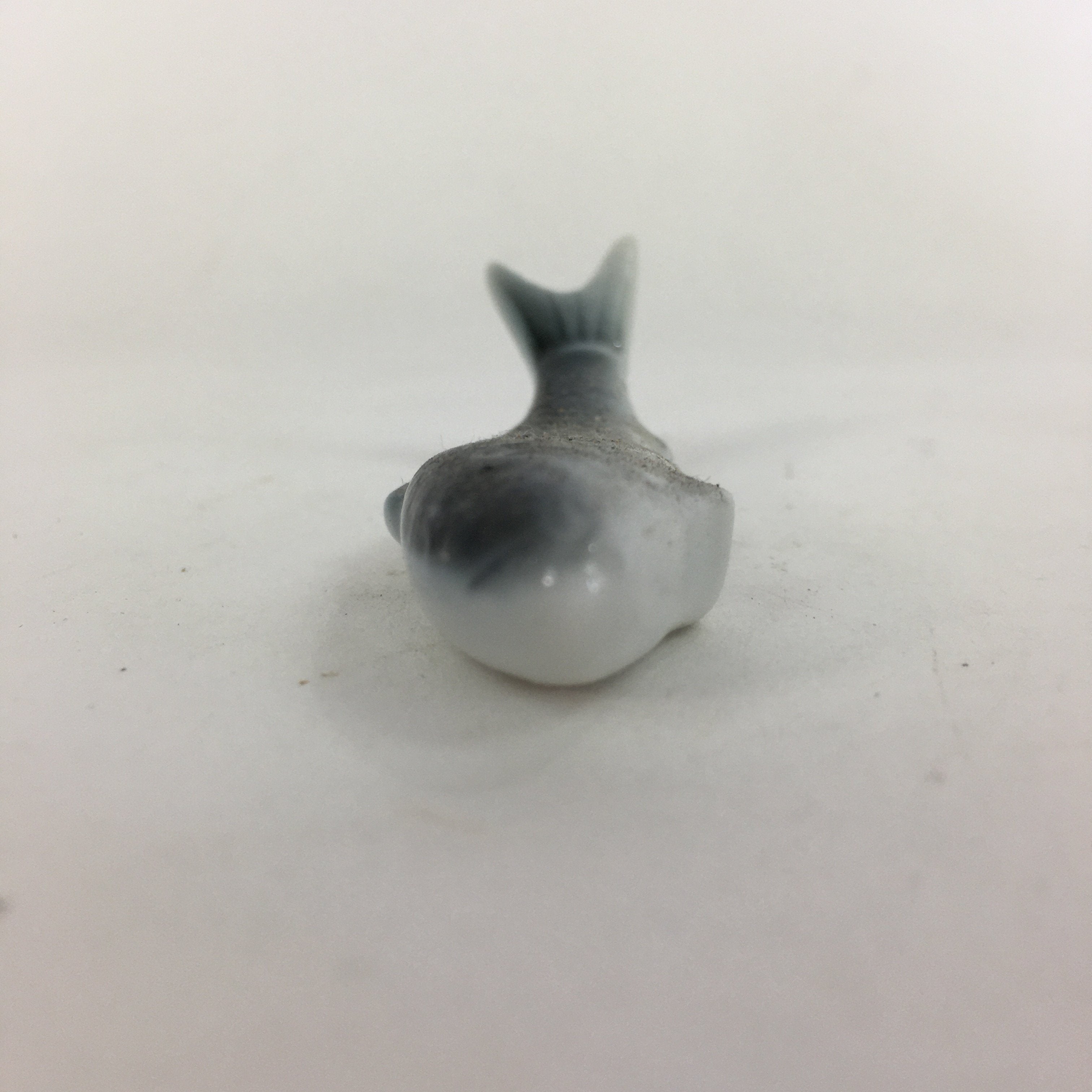 Japanese Porcelain Chopstick Rest Holder Vtg Gray Fish Shape Hashioki CR217