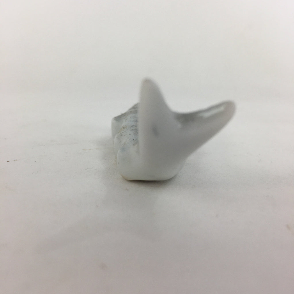 Japanese Porcelain Chopstick Rest Holder Vtg Gray Fish Shape Hashioki CR217
