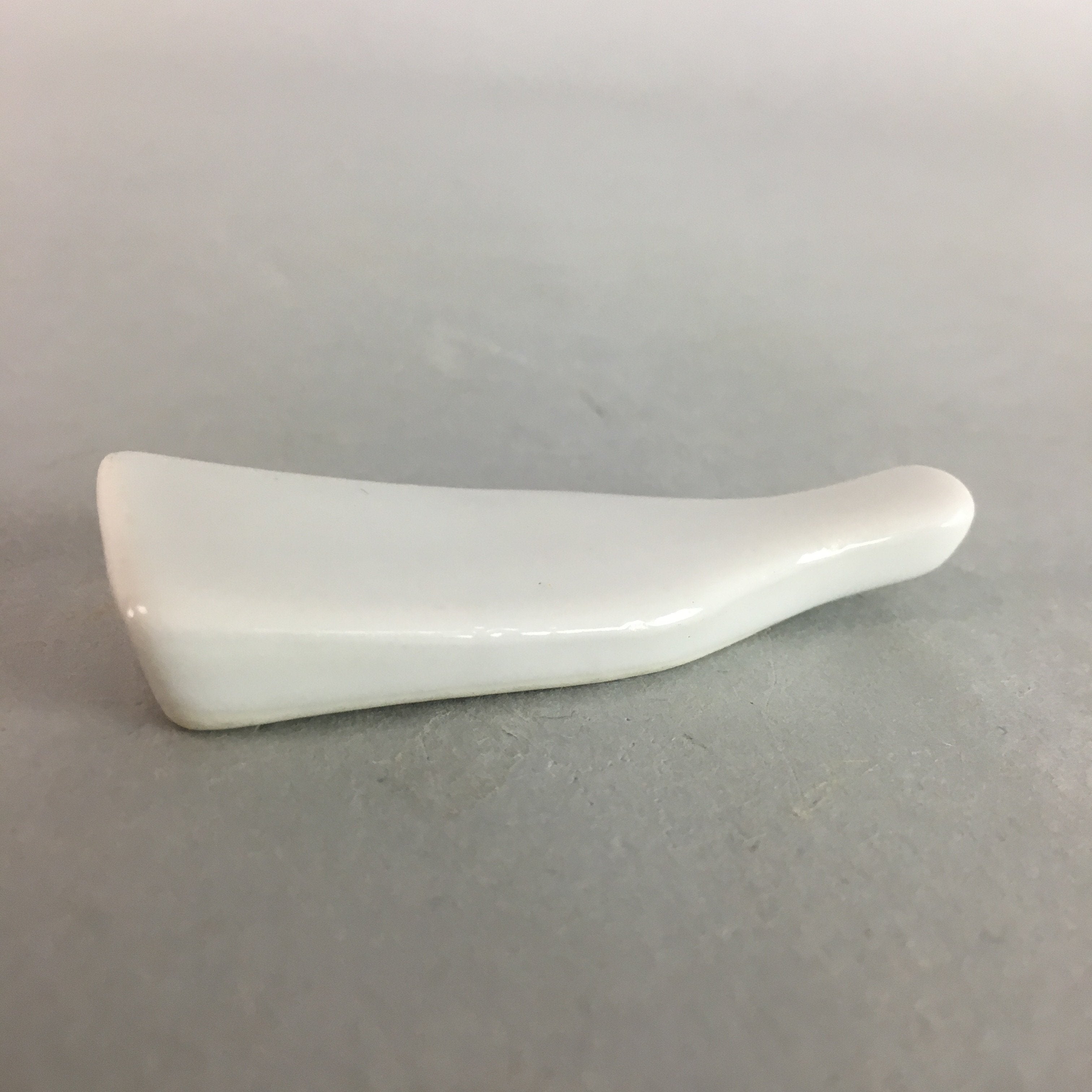 Japanese Porcelain Chopstick Rest Holder Vtg Hagoita White Paddle Handmade CR186