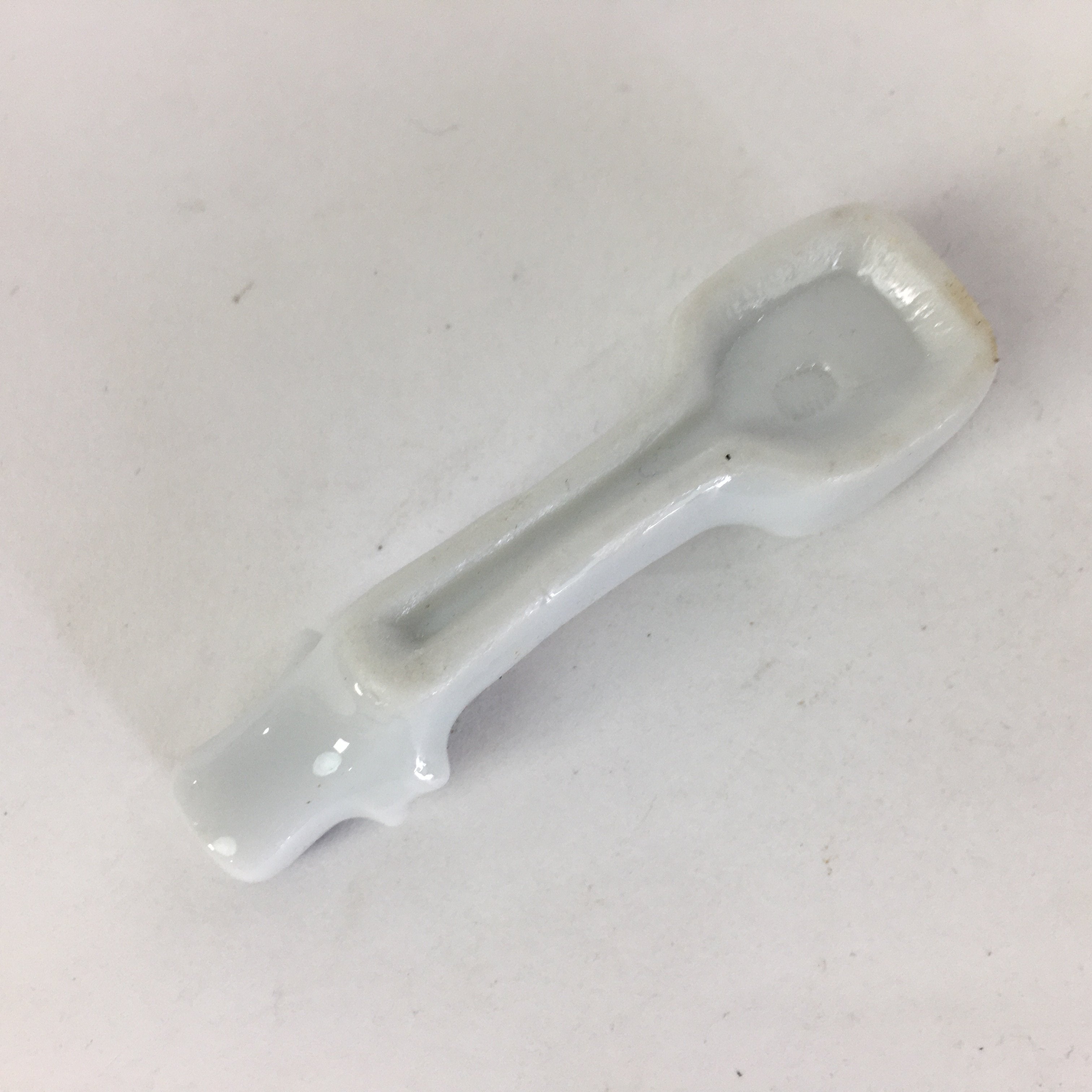 Japanese Porcelain Chopstick Rest Holder Vtg Japanese Guitar Shape Hashioki CR26