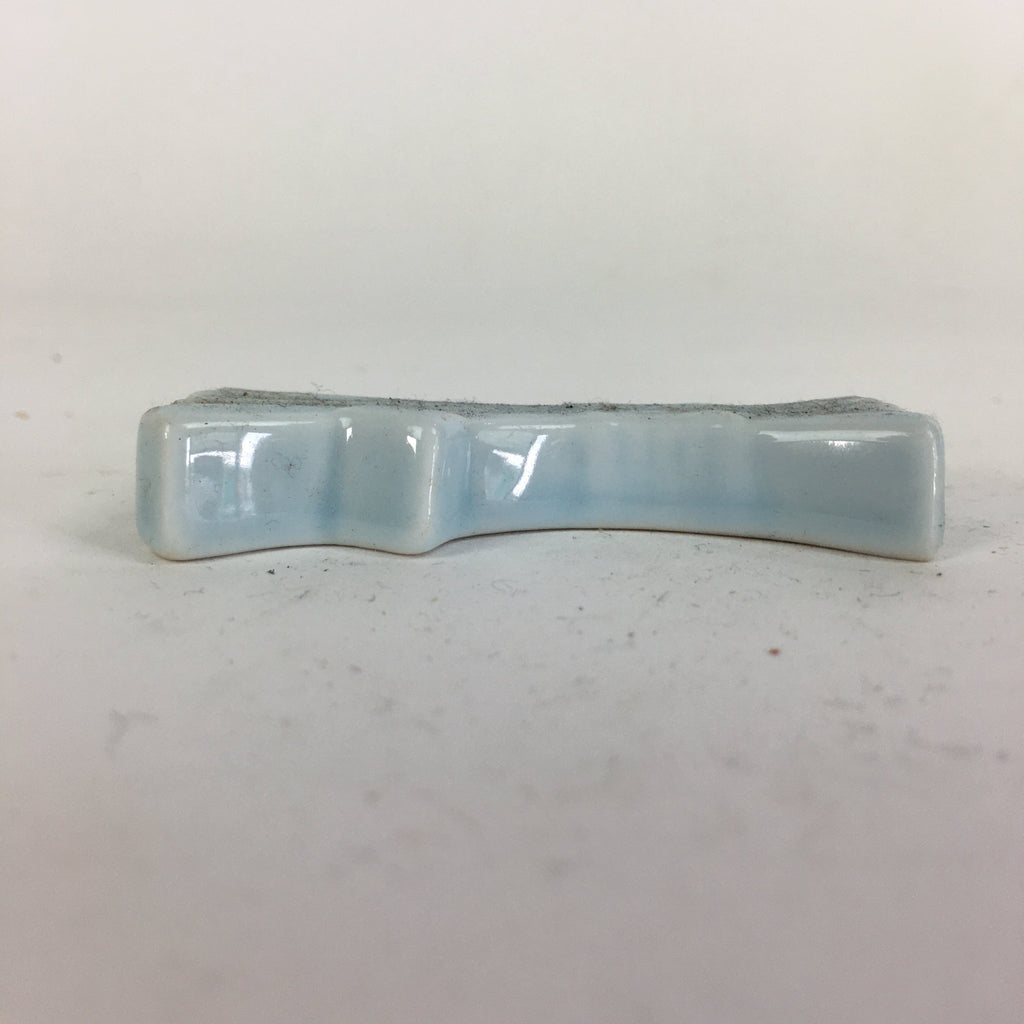 Japanese Porcelain Chopstick Rest Holder Vtg Light Blue Ribbon Hashioki CR226