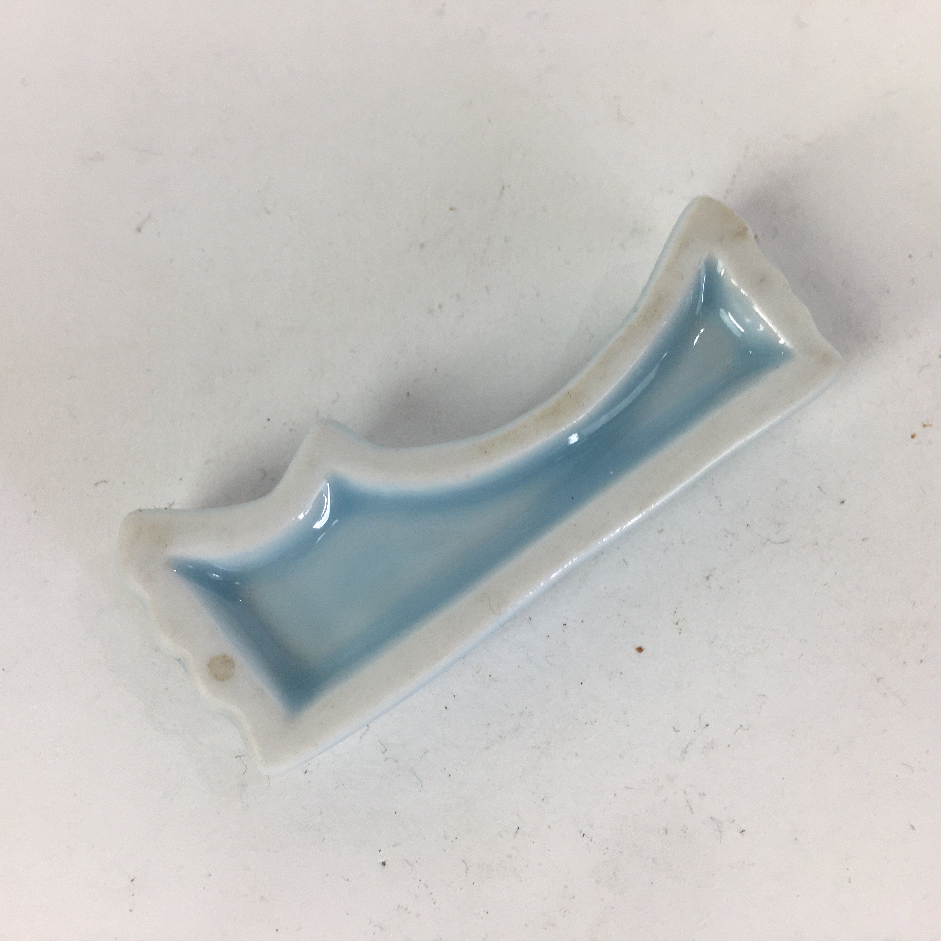 Japanese Porcelain Chopstick Rest Holder Vtg Light Blue Ribbon Hashioki CR226