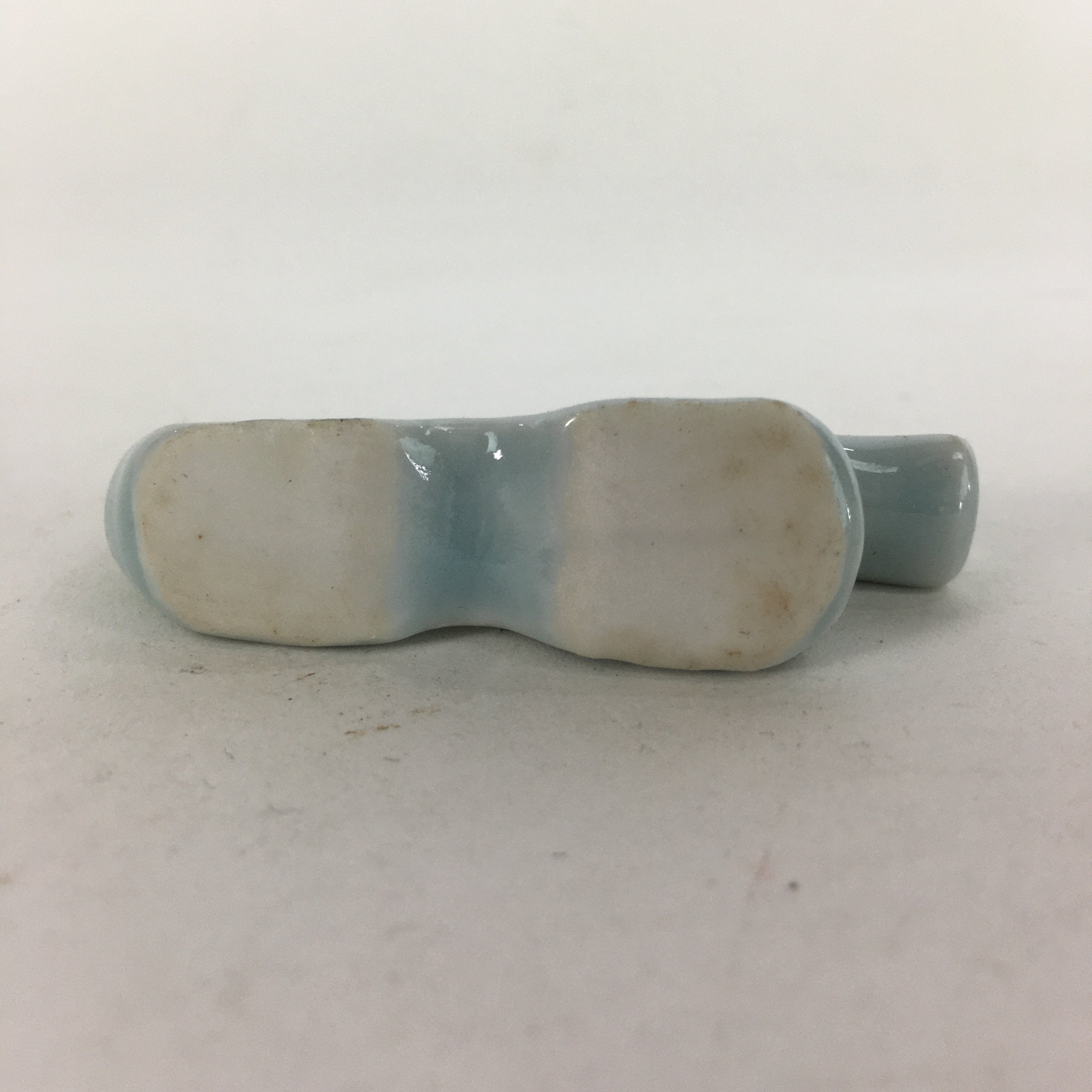 Japanese Porcelain Chopstick Rest Holder Vtg Light blue Dragon Hashioki CR253