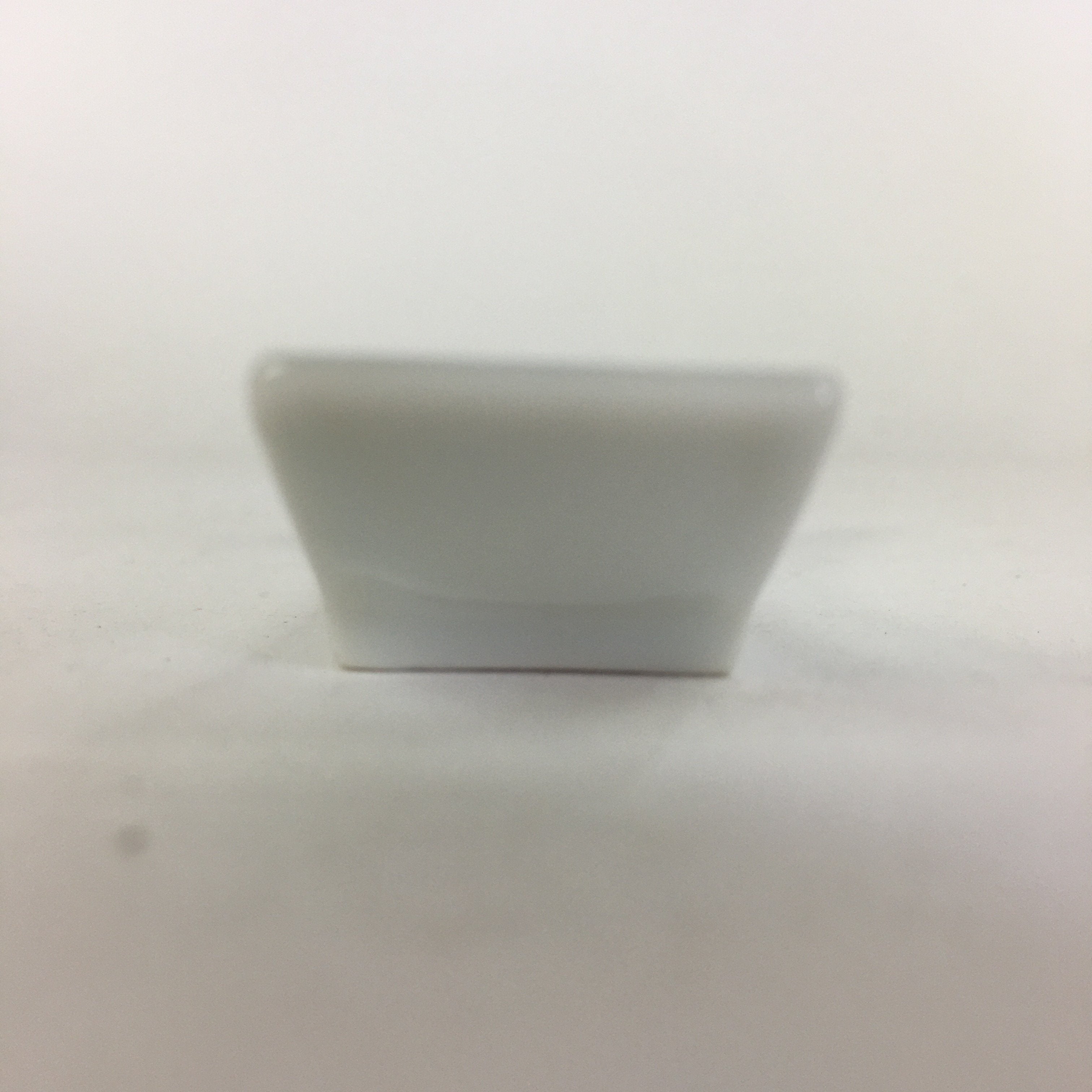 Japanese Porcelain Chopstick Rest Holder Vtg Sometsuke Red Chrysanthemum CR205