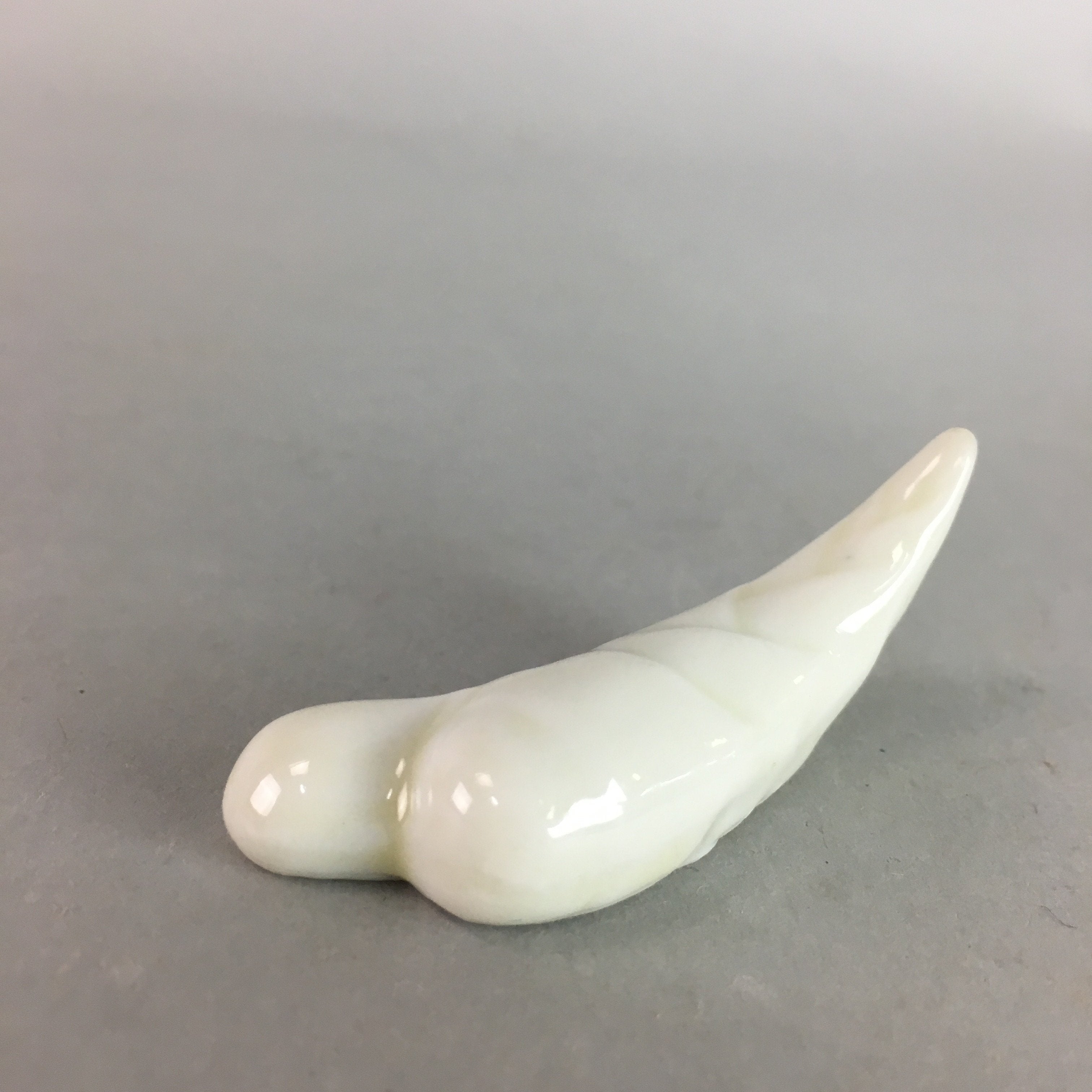 Japanese Porcelain Chopstick Rest Holder Vtg Sprout Design Handmade CR174