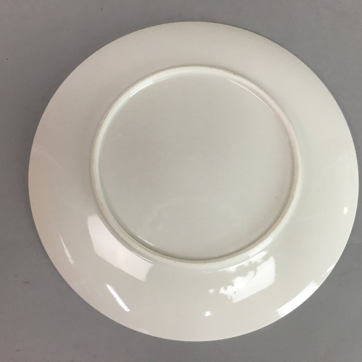 Japanese Porcelain Decorative Plate Vtg Display Purple Flower Round PT159