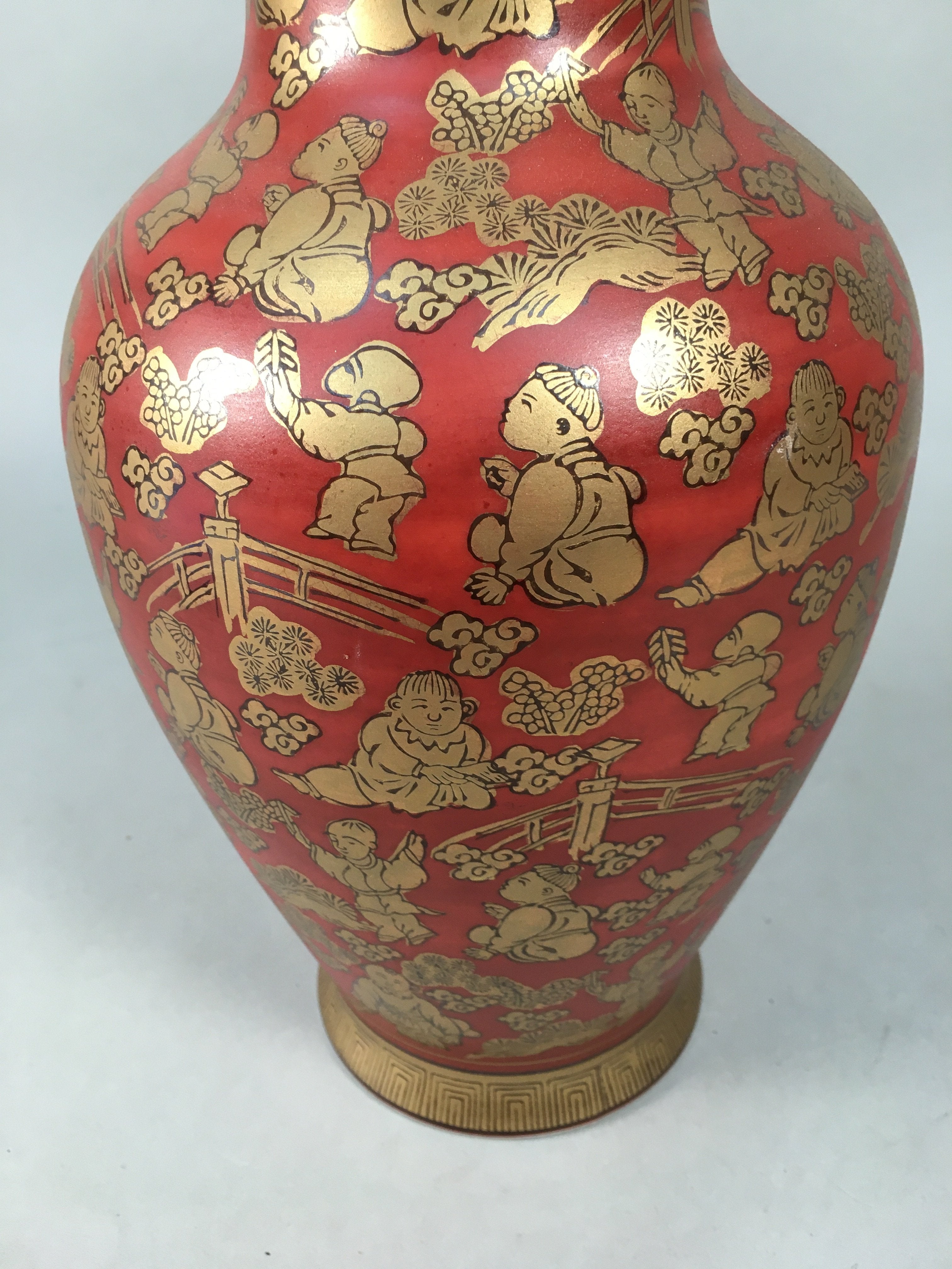 Japanese Porcelain Flower Vase Kutani ware Vtg Kabin Ikebana Red Gold FV895