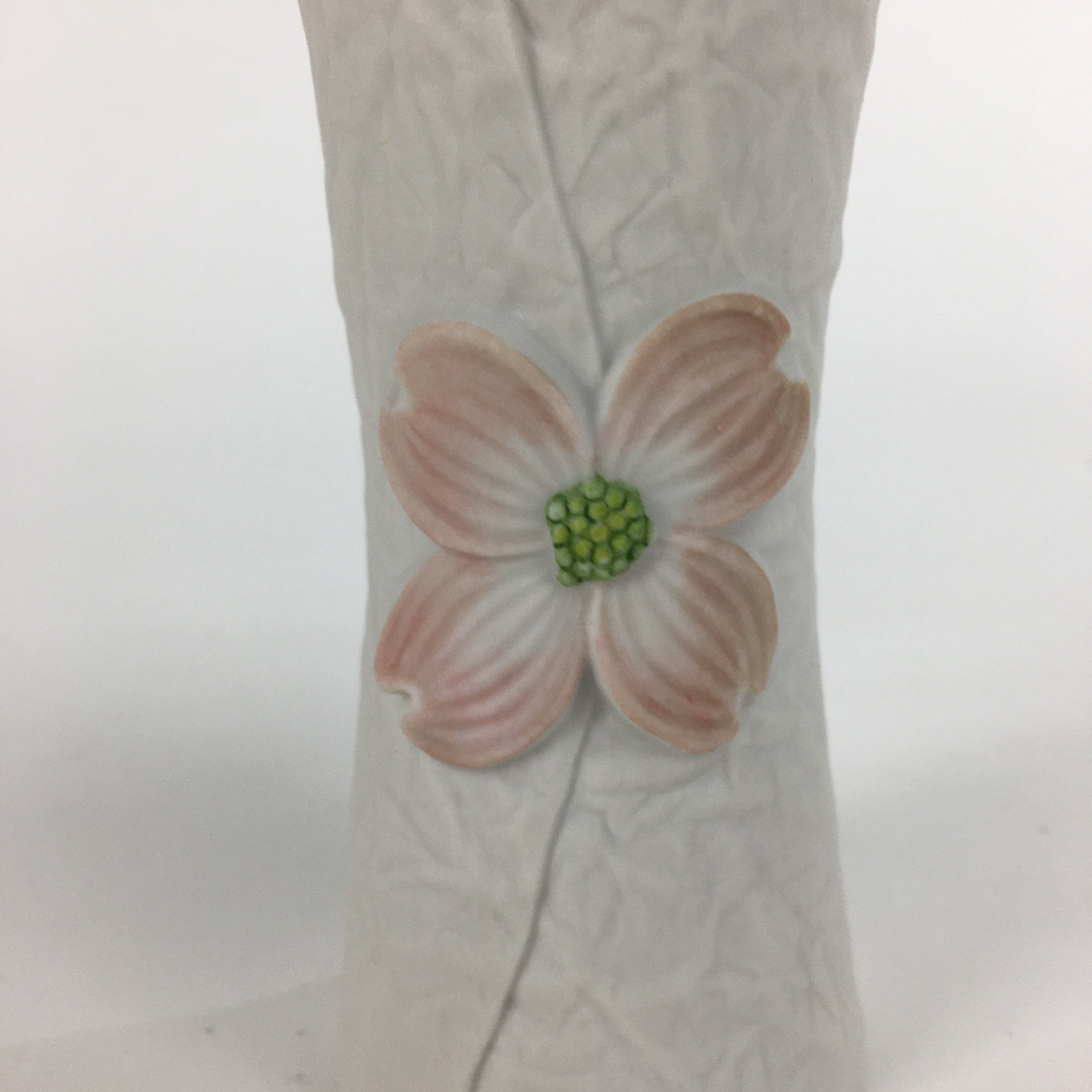 Japanese Porcelain Flower Vase Vtg White Pink Flower Kabin Ikebana FV913