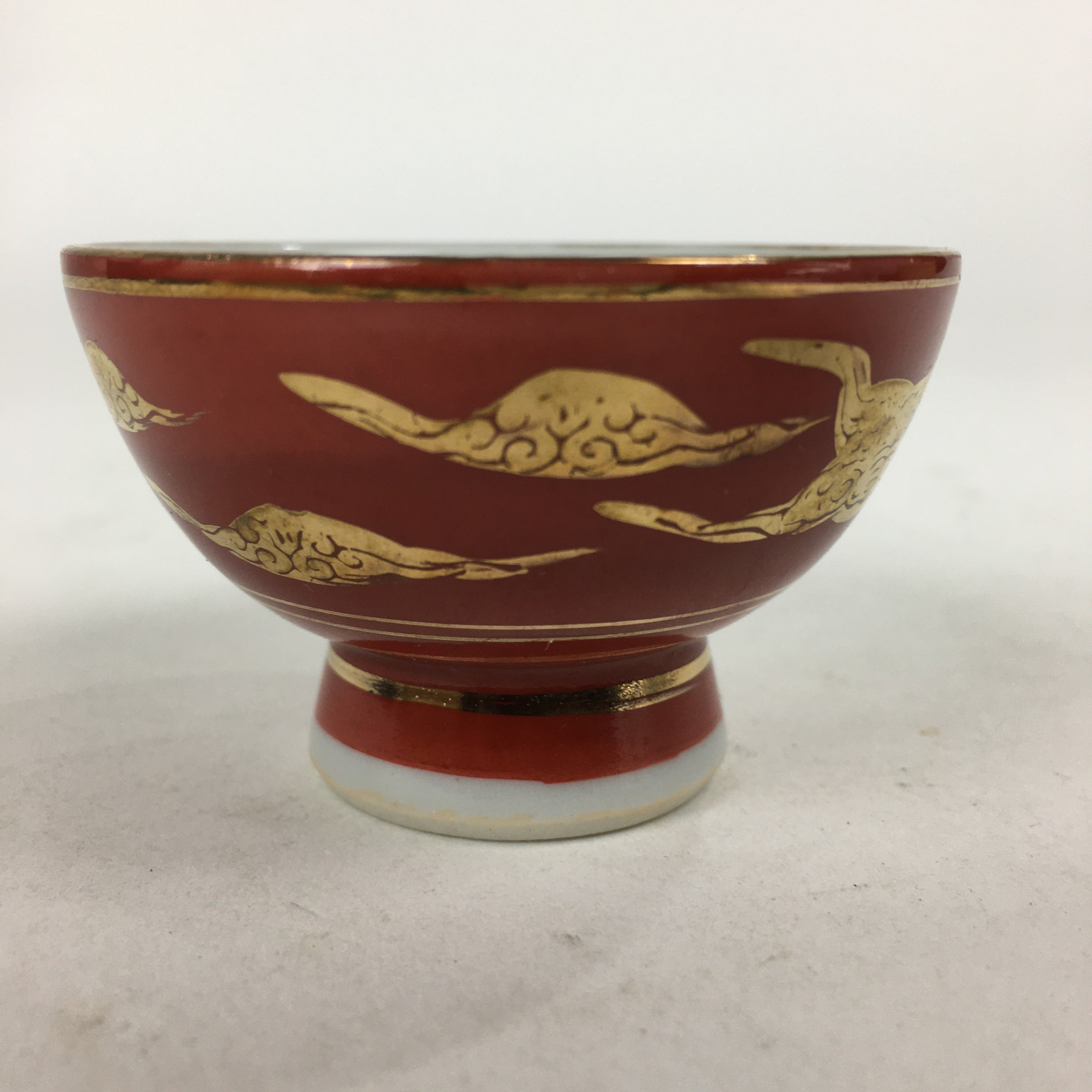 Japanese Porcelain Kutani Ware Sake Cup Vtg Guinomi Ochoko Red Gold Crane GU997