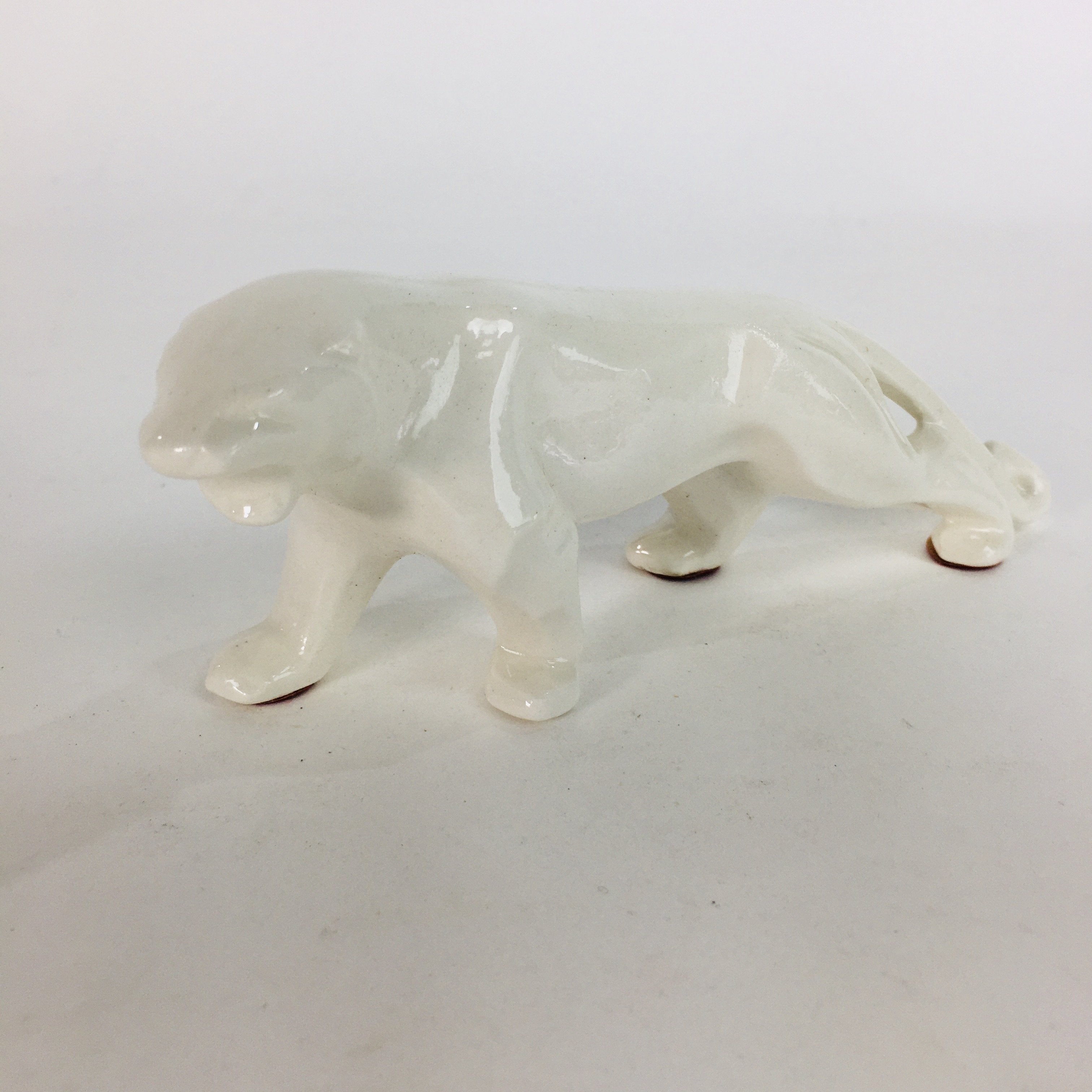 Japanese Pocelain Leopard Figurine Vtg Kokeshi Doll Pottery White Okimono KF567