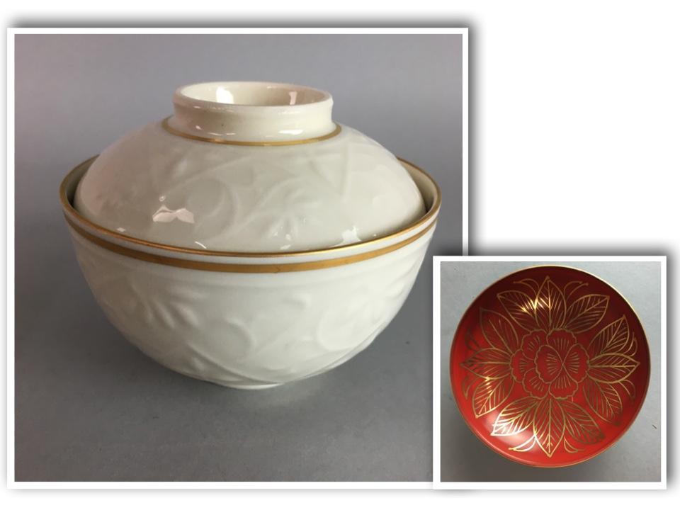 Japanese Porcelain Lidded Bowl Vtg Mino ware Gold-Painted White Red QT16
