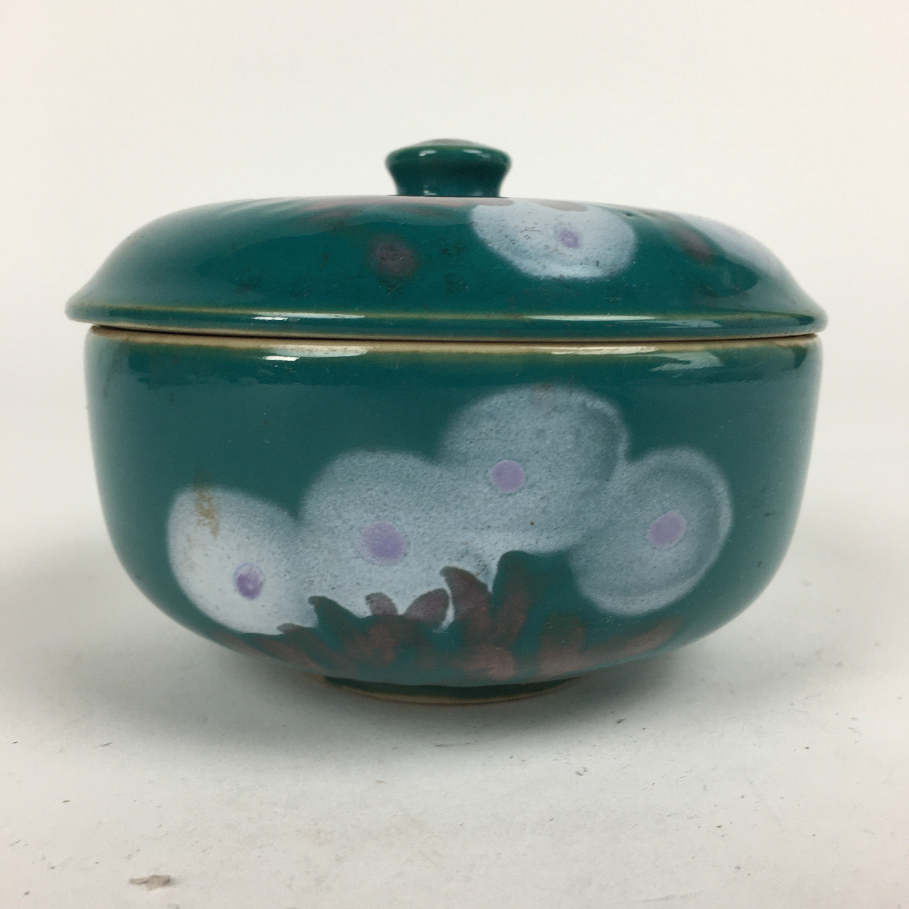 Japanese Porcelain Lidded Pot Vtg Green Color Bowl White Flower PP880