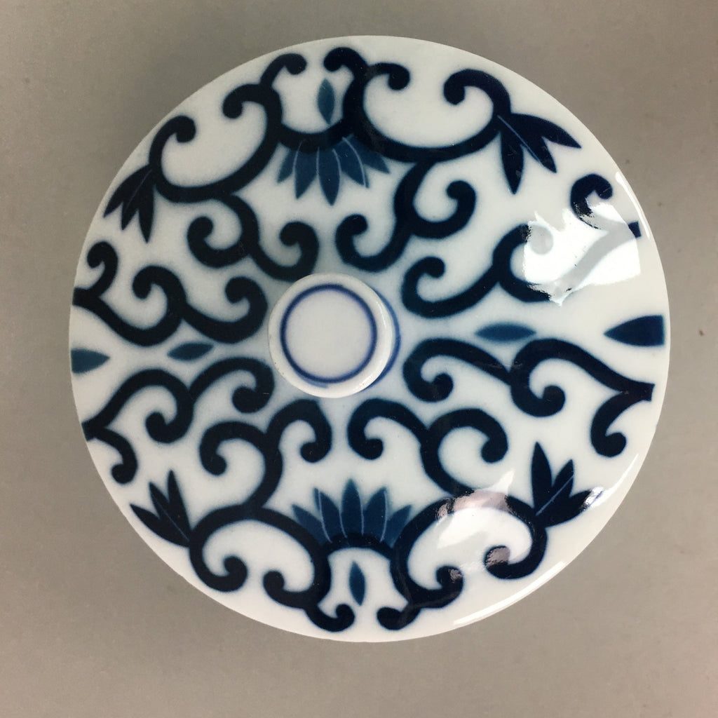 Japanese Porcelain Lidded Teacup Vtg Yunomi Arabesque Blue White Sometsuke QT79