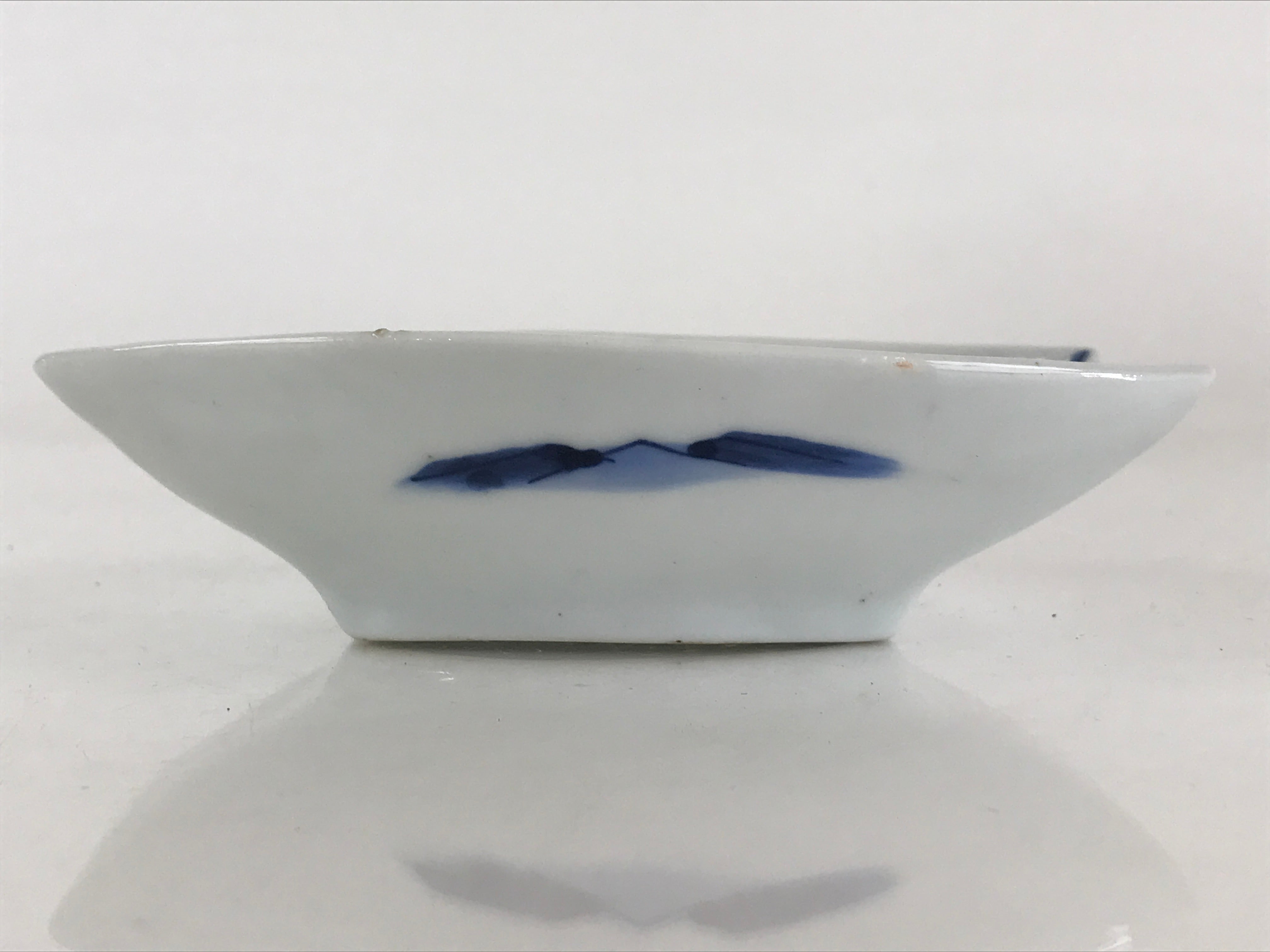 Japanese Porcelain Plate Boat Shape White Sometsuke Blue Sansui Kozara PY203