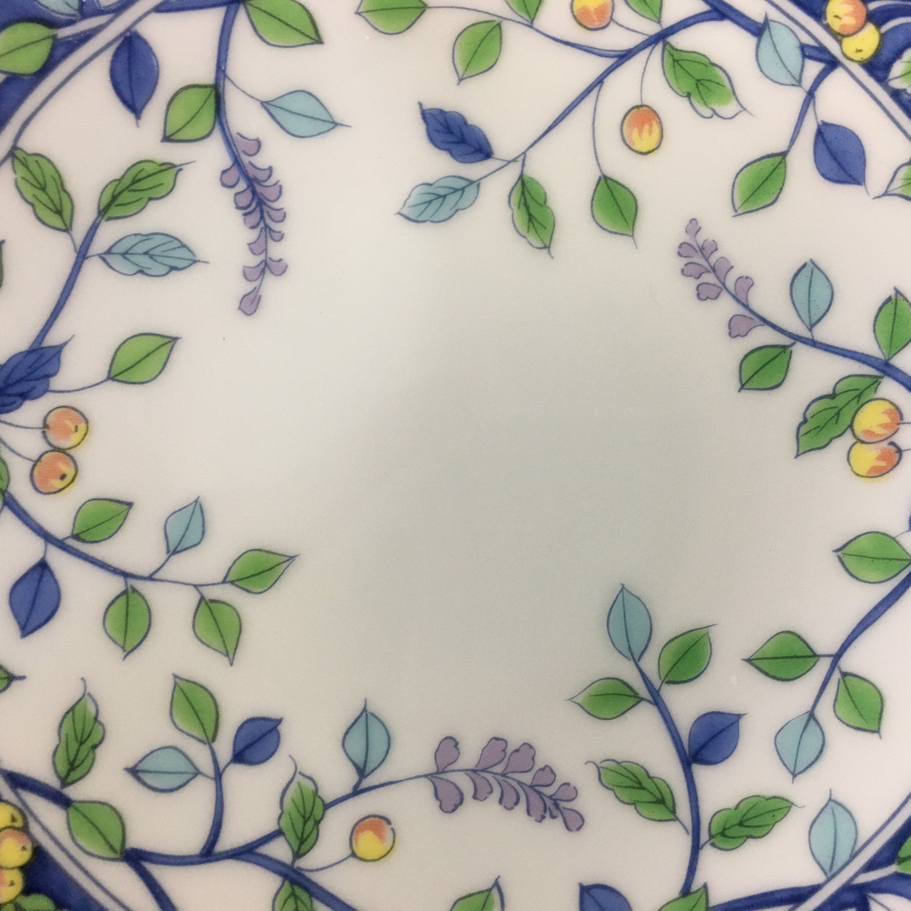 Japanese Porcelain Plate Tachikichi Vtg Blue White Leaf Vine Berry Fruit QT84