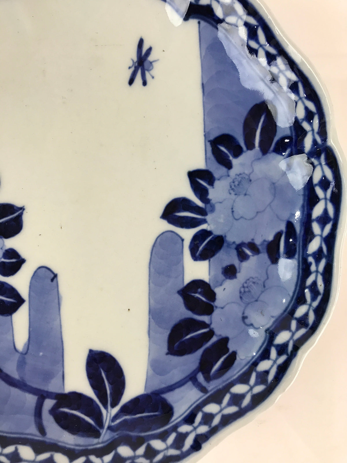 Japanese Porcelain Plate Vtg Blue Sometsuke Camellia Flower Bee Sara PY142