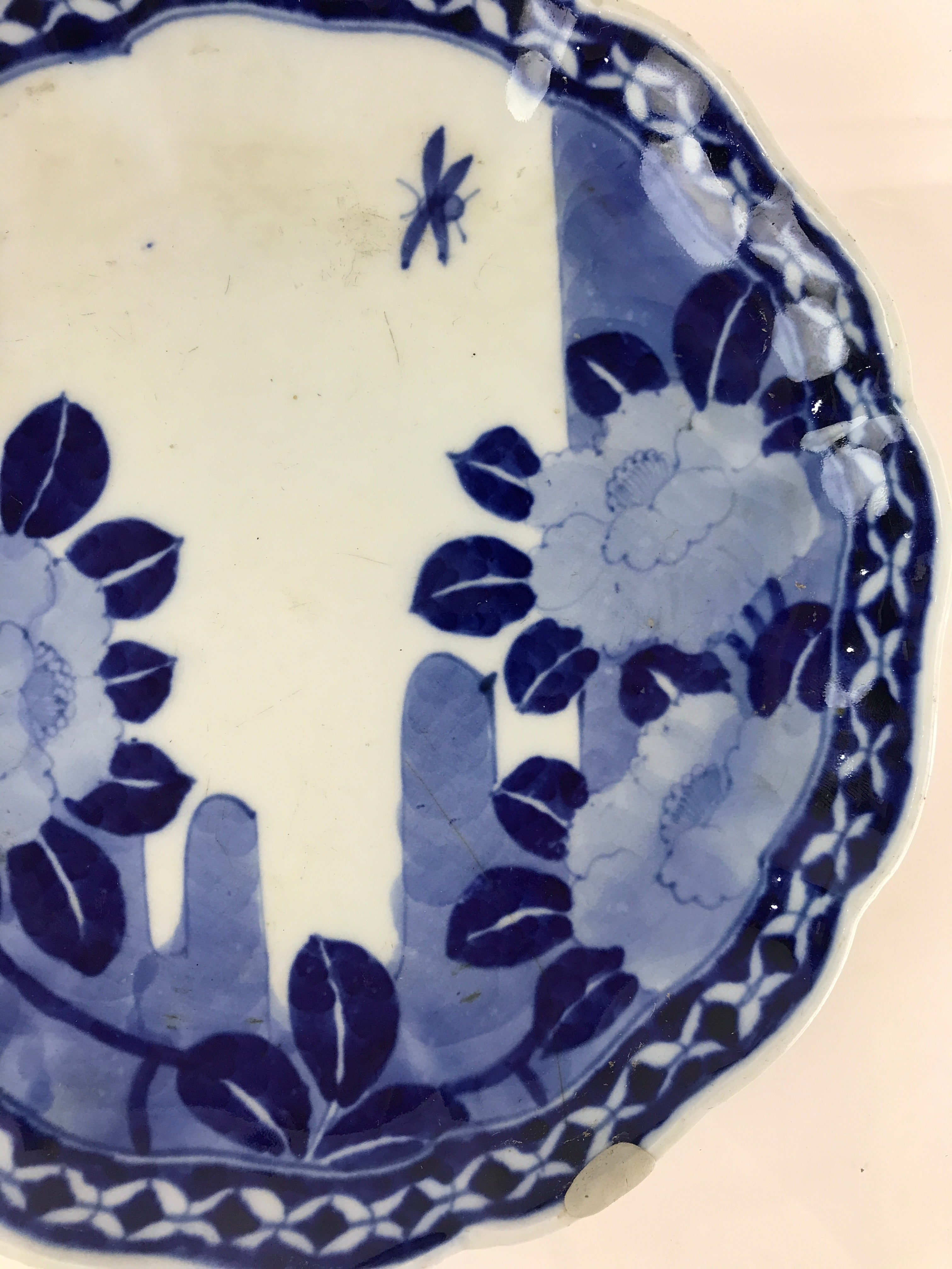 Japanese Porcelain Plate Vtg Blue Sometsuke Camellia Flower Bee Sara PY145