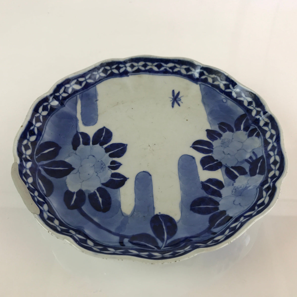 Japanese Porcelain Plate Vtg Blue Sometsuke Camellia Flower Bee Sara PY148