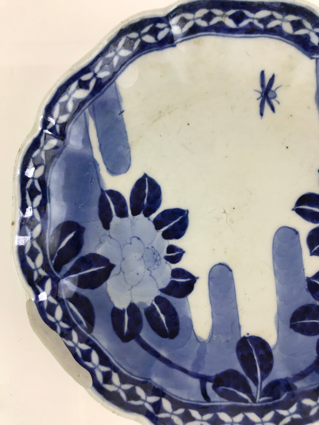 Japanese Porcelain Plate Vtg Blue Sometsuke Camellia Flower Bee Sara PY148