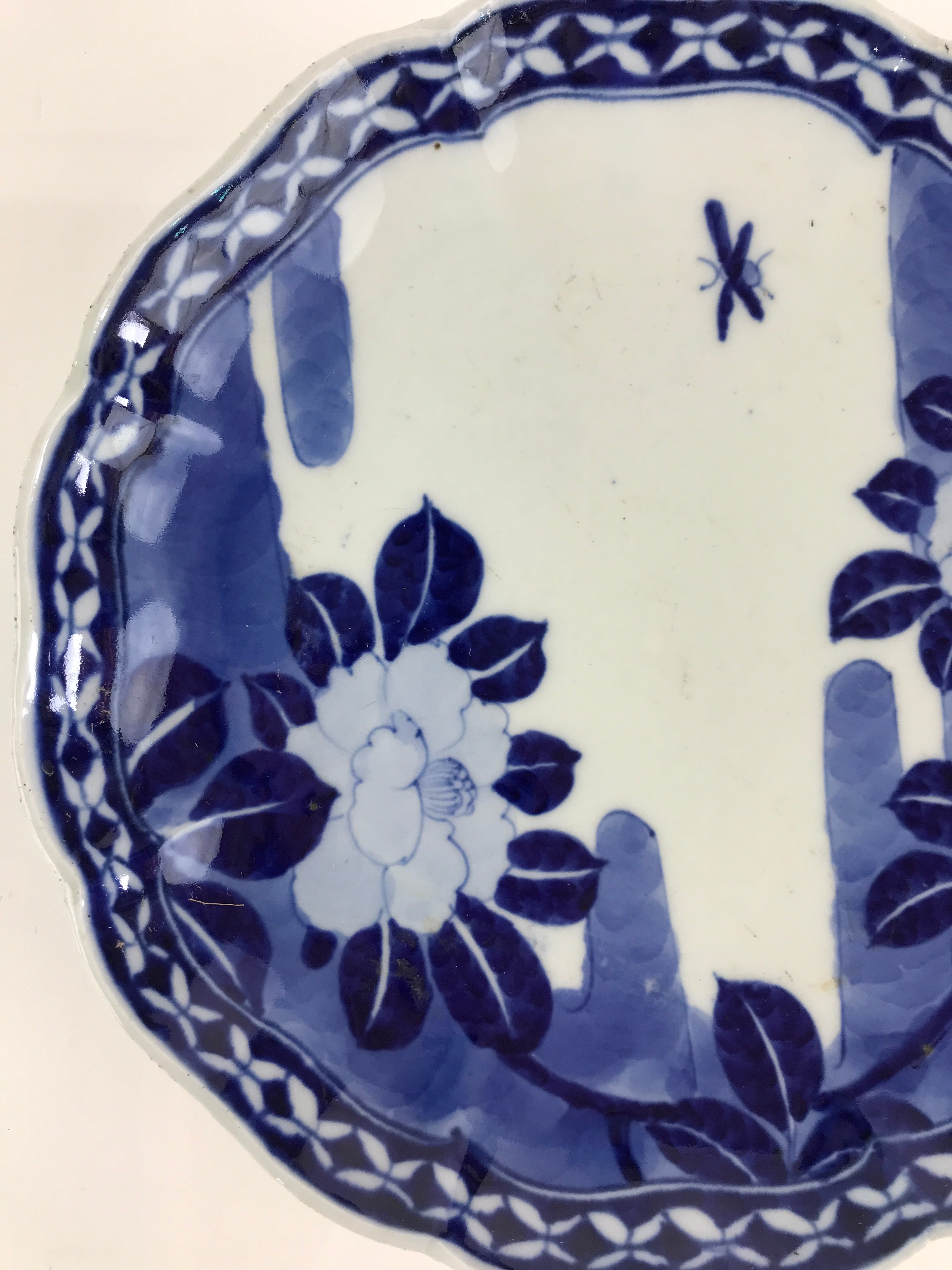 Japanese Porcelain Plate Vtg Blue Sometsuke Camellia Flower Bee Sara PY149