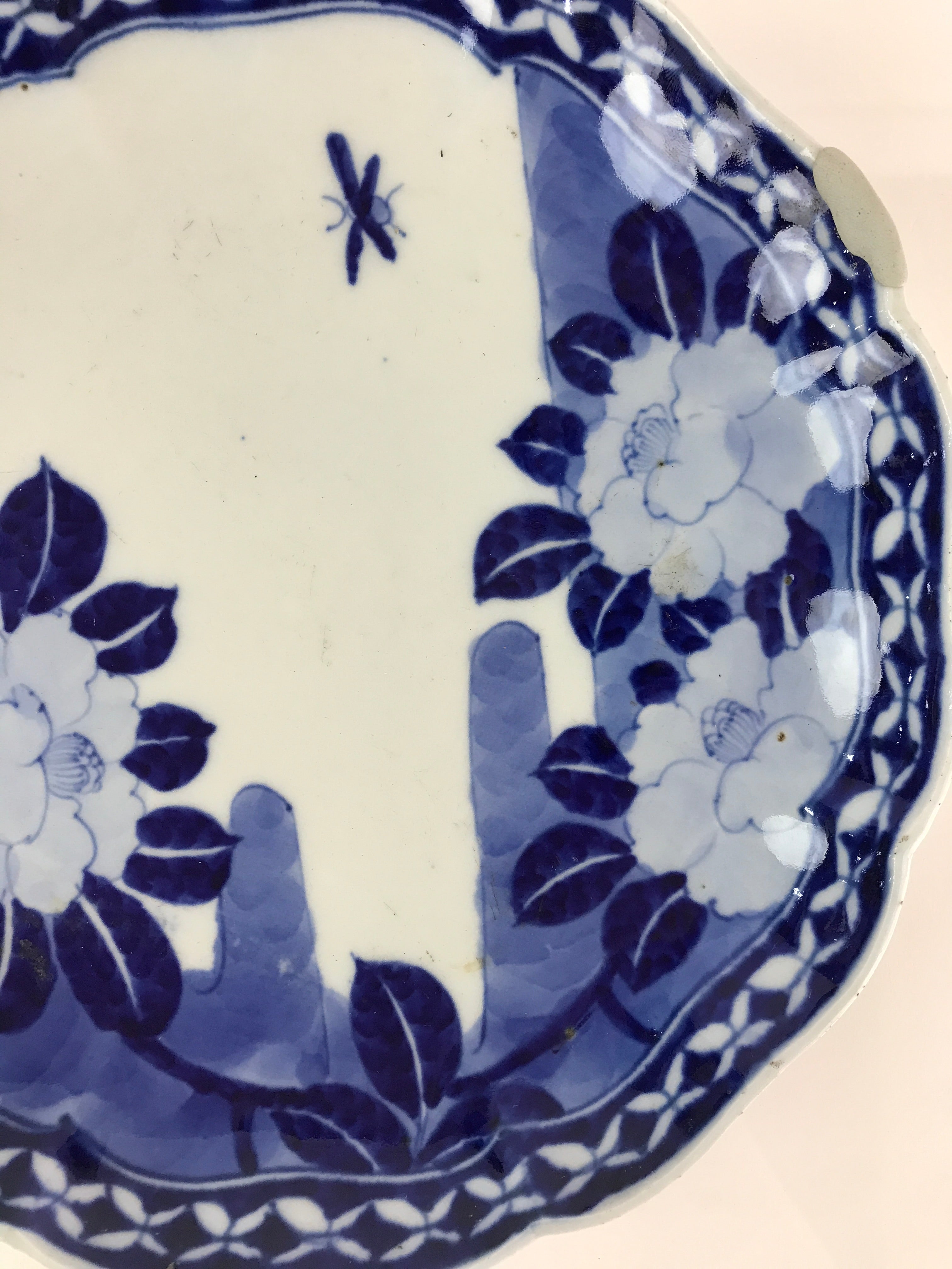 Japanese Porcelain Plate Vtg Blue Sometsuke Camellia Flower Bee Sara PY149