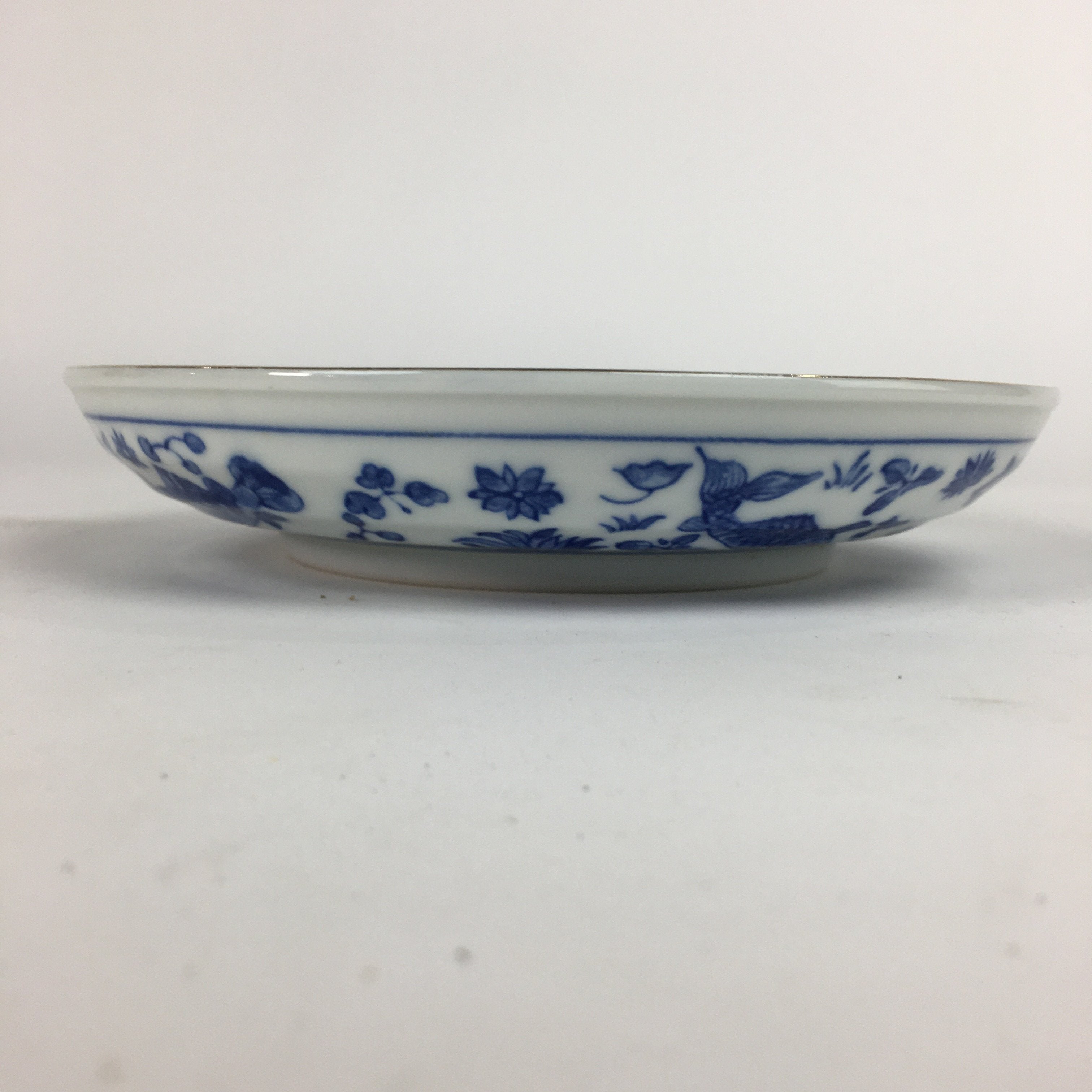 Japanese Porcelain Plate Vtg Blue Sometsuke Carp White Round Sara PP515