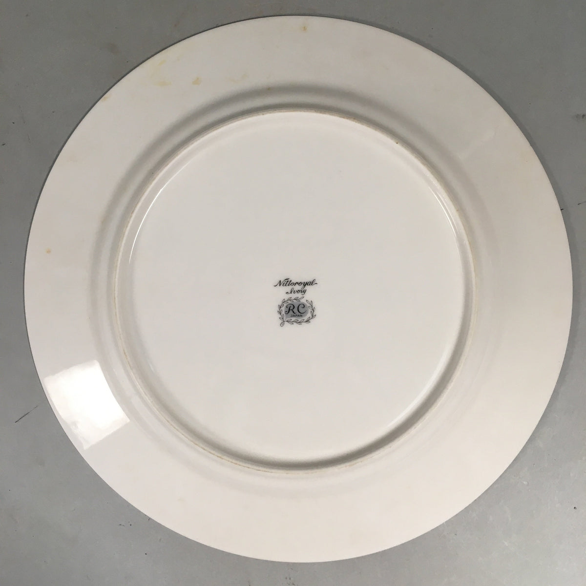 Japanese Porcelain Plate Vtg Round White Blue Noritake Nitto Royal QT107