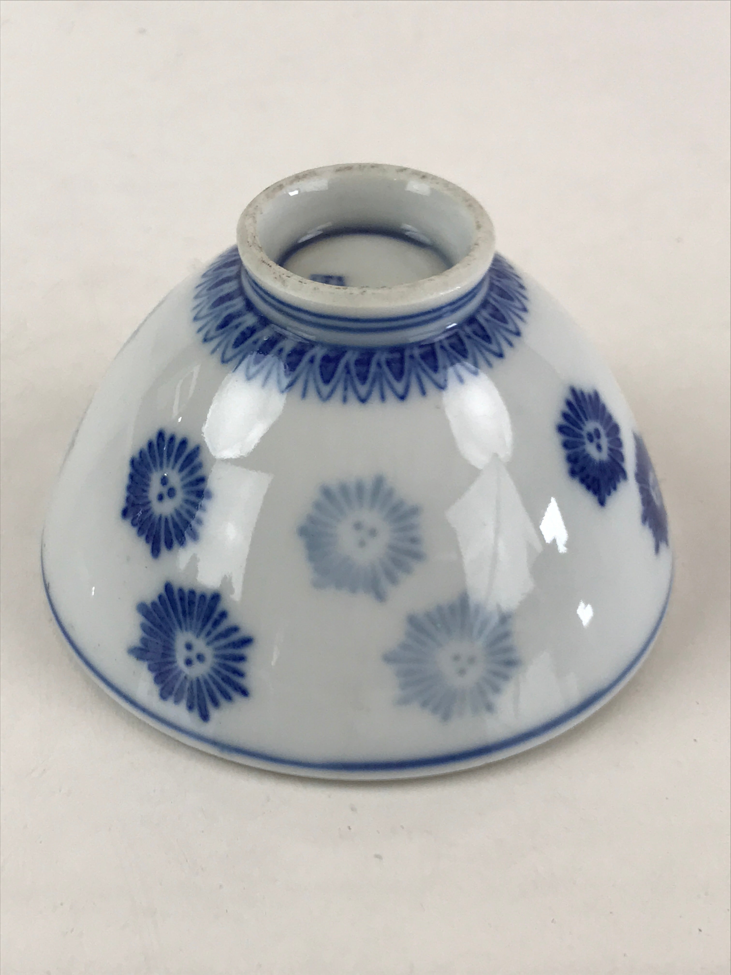 Japanese Porcelain Rice Bowl Vtg Blue Sometsuke Floral Pattern White Chawan PY26