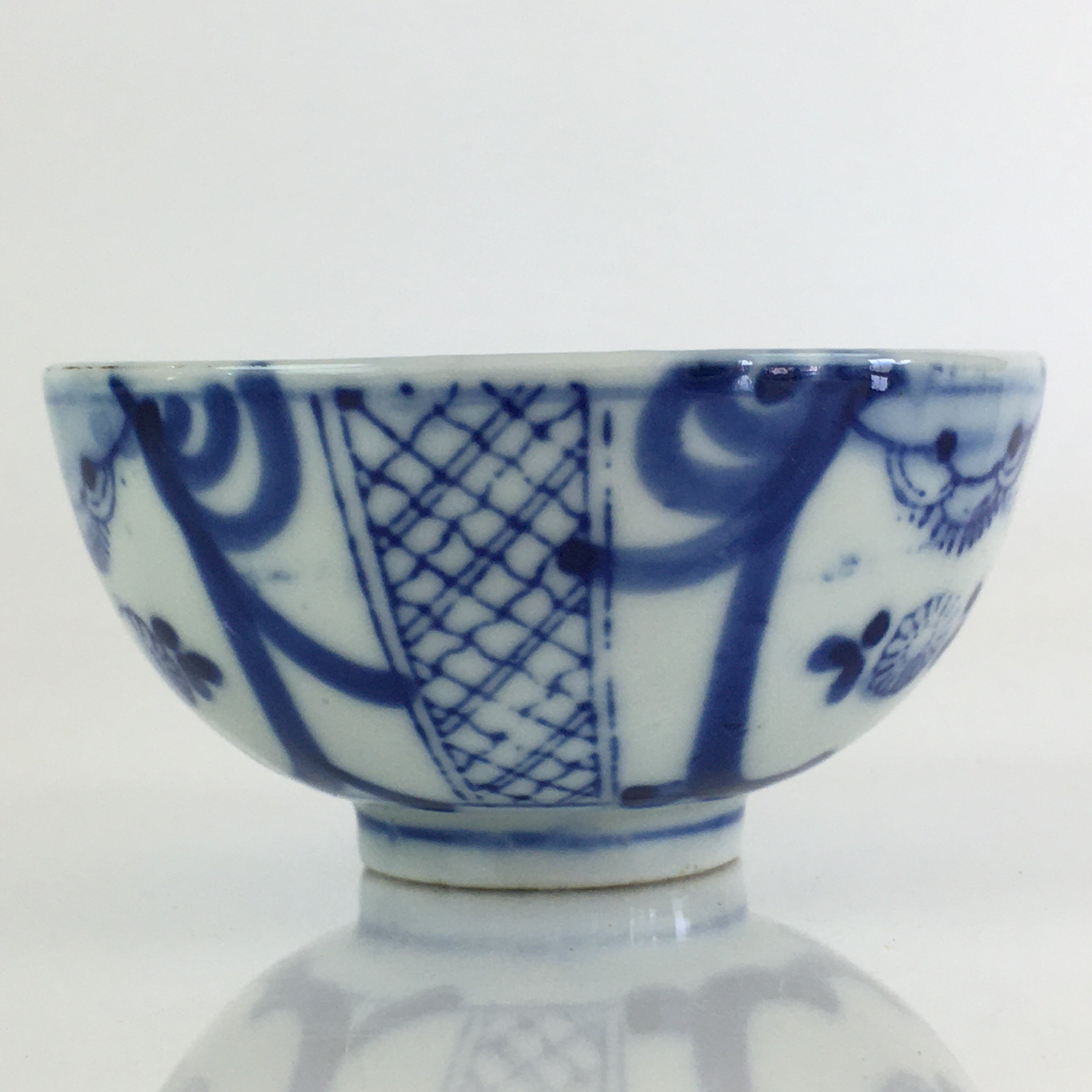 Japanese Porcelain Rice Bowl Vtg Blue White Hand Drawing Chawan PY120