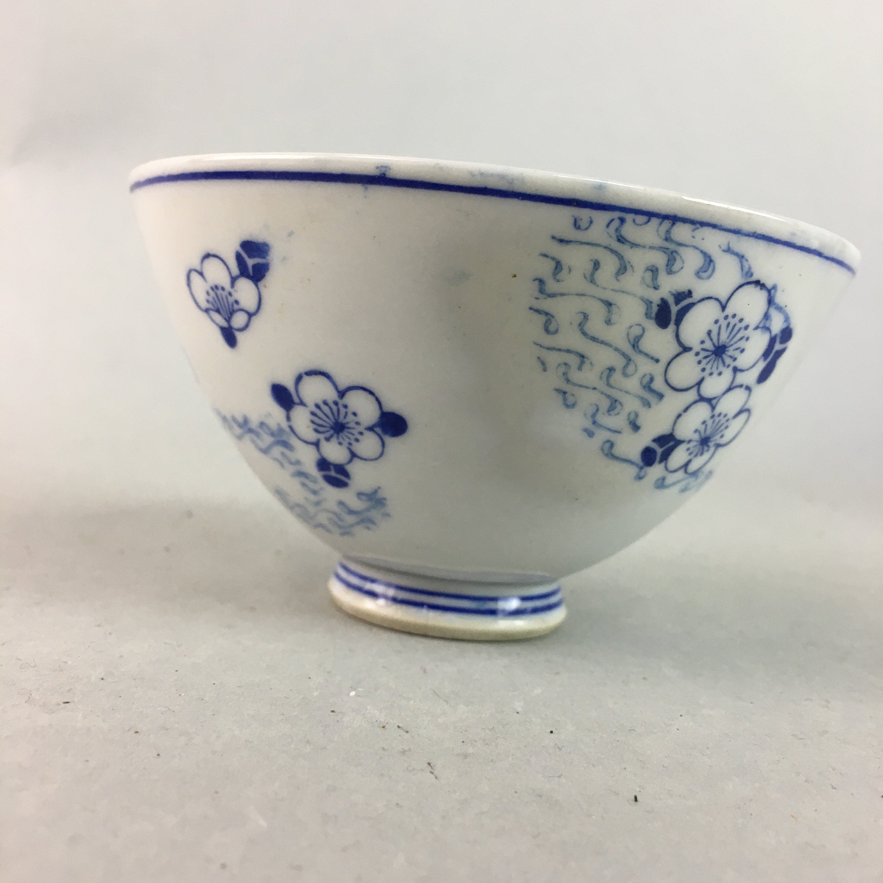 Japanese Porcelain Rice Bowl Vtg Chawan Blue White Floral Sometsuke PP211