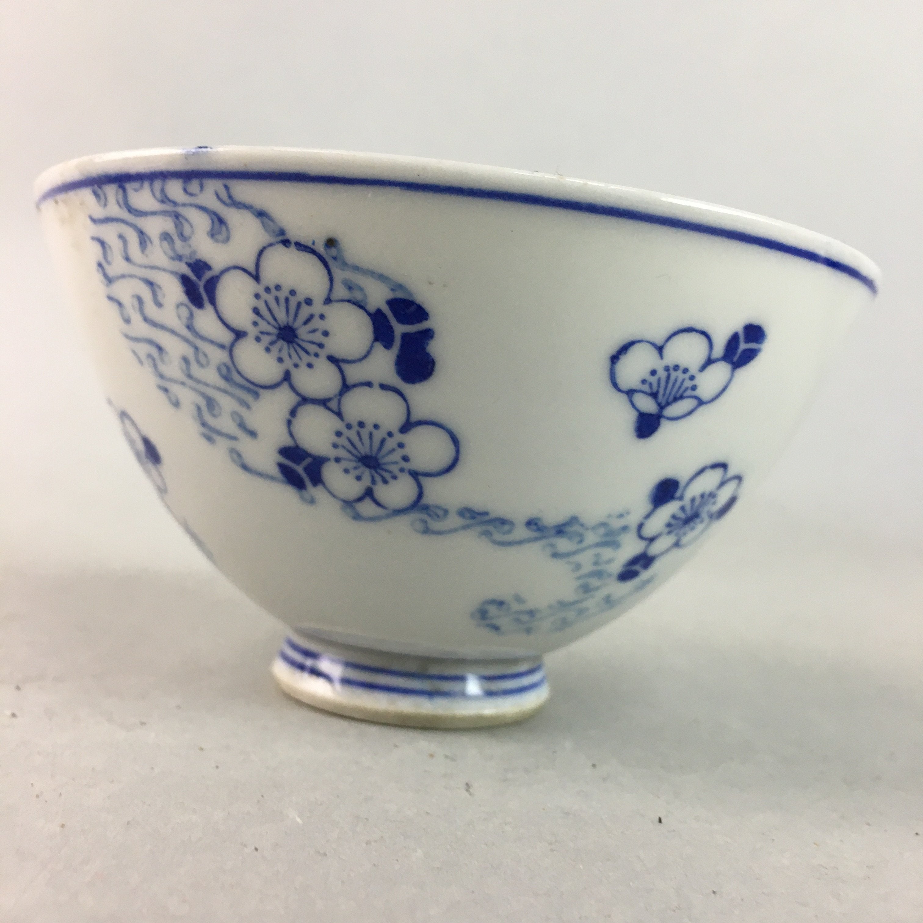 Japanese Porcelain Rice Bowl Vtg Chawan Blue White Floral Sometsuke PP211