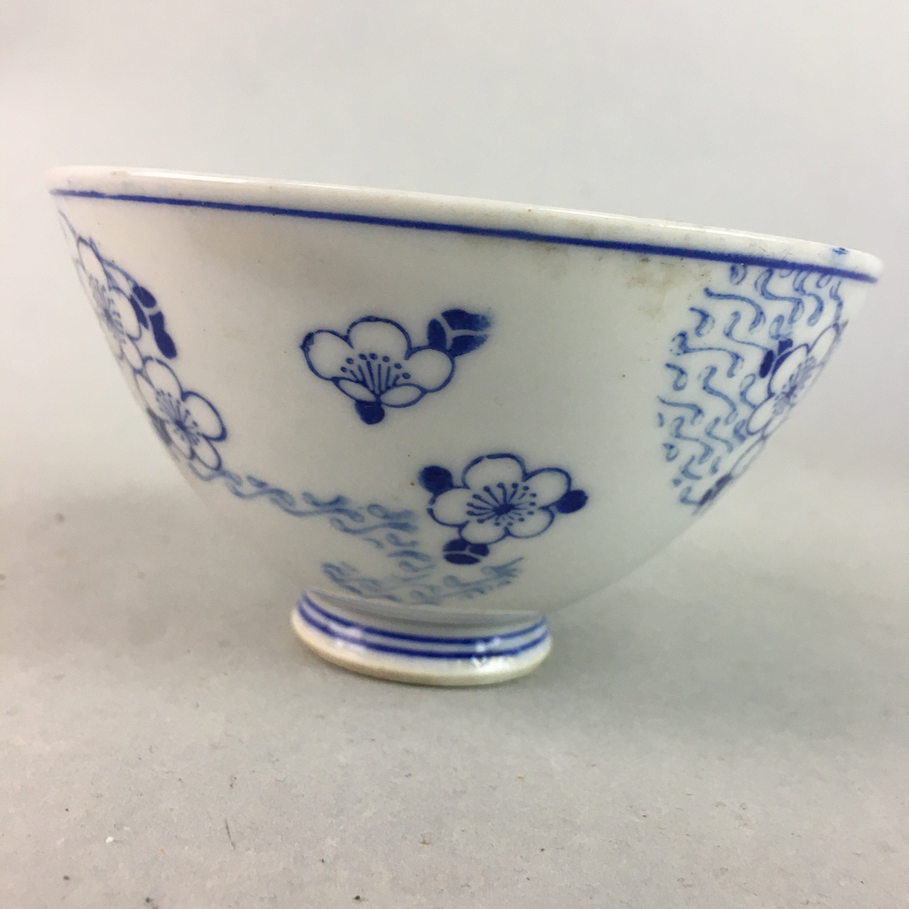 Japanese Porcelain Rice Bowl Vtg Chawan Blue White Floral Sometsuke PP211
