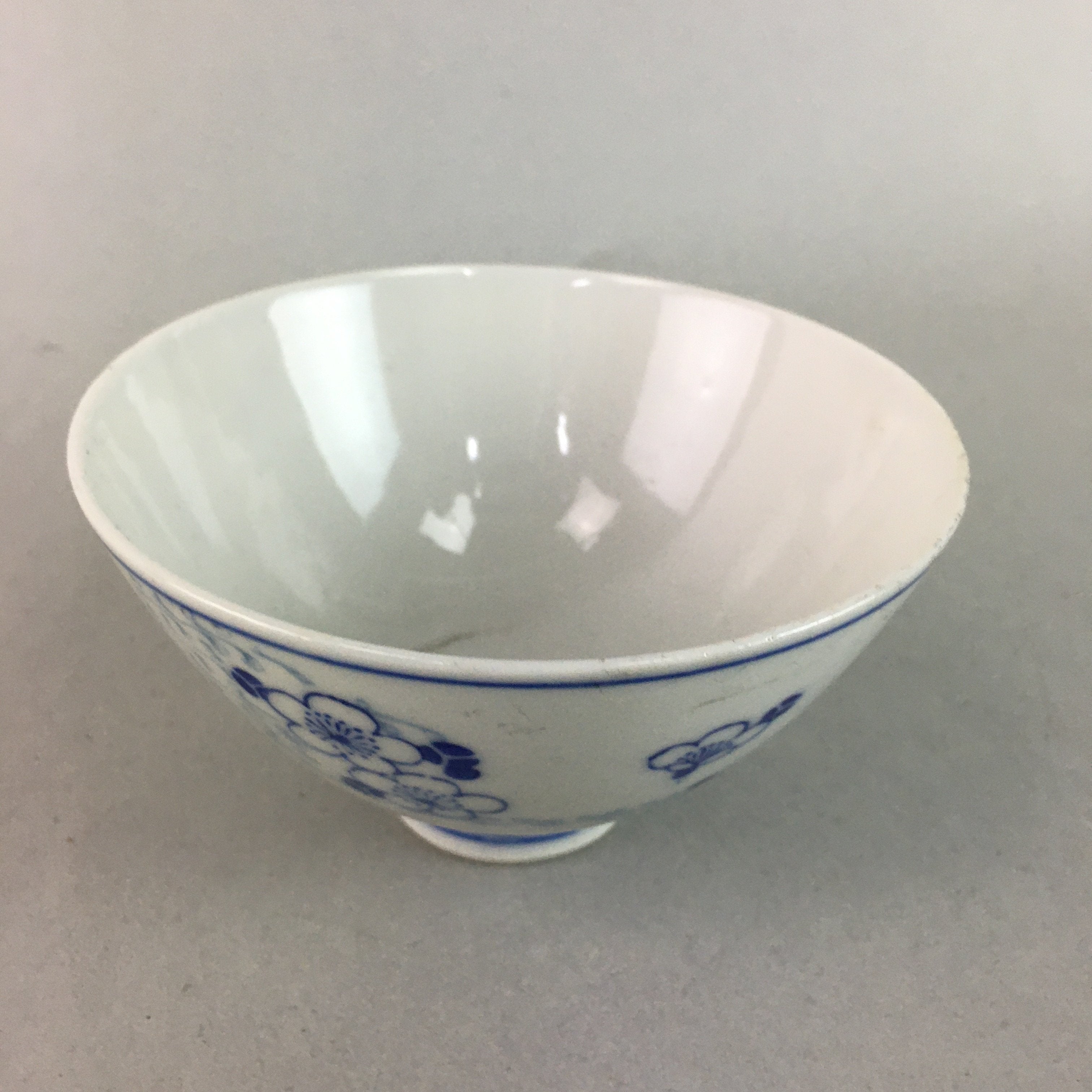Japanese Porcelain Rice Bowl Vtg Chawan Blue White Floral Sometsuke PP212